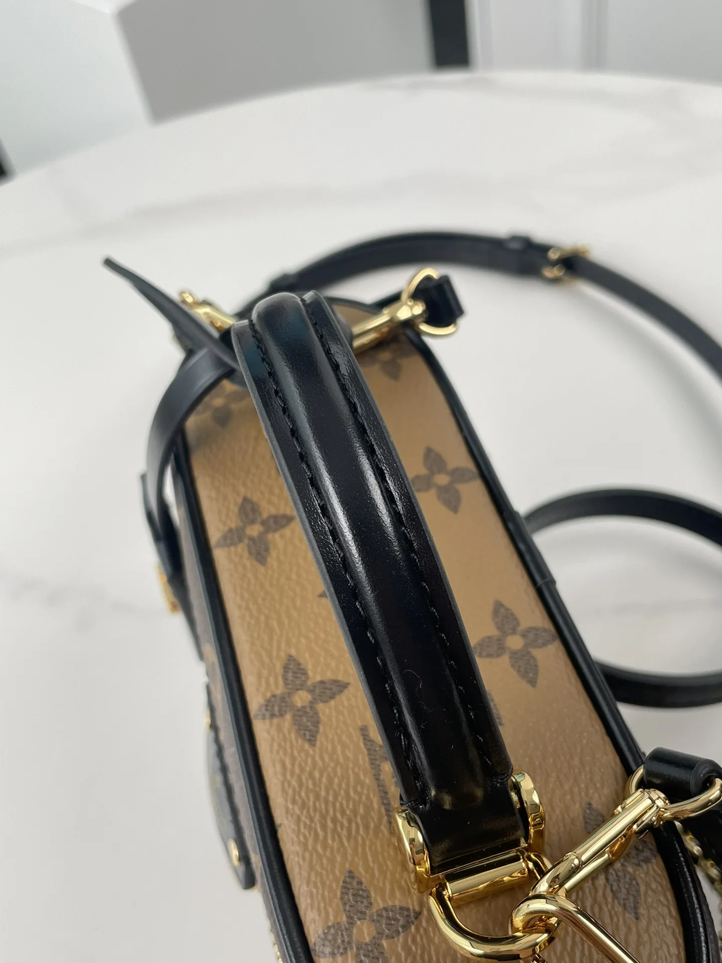 LV海外原单M47125 Vanity Chain Pouch 手袋 手提斜挎包 - 细节图 6