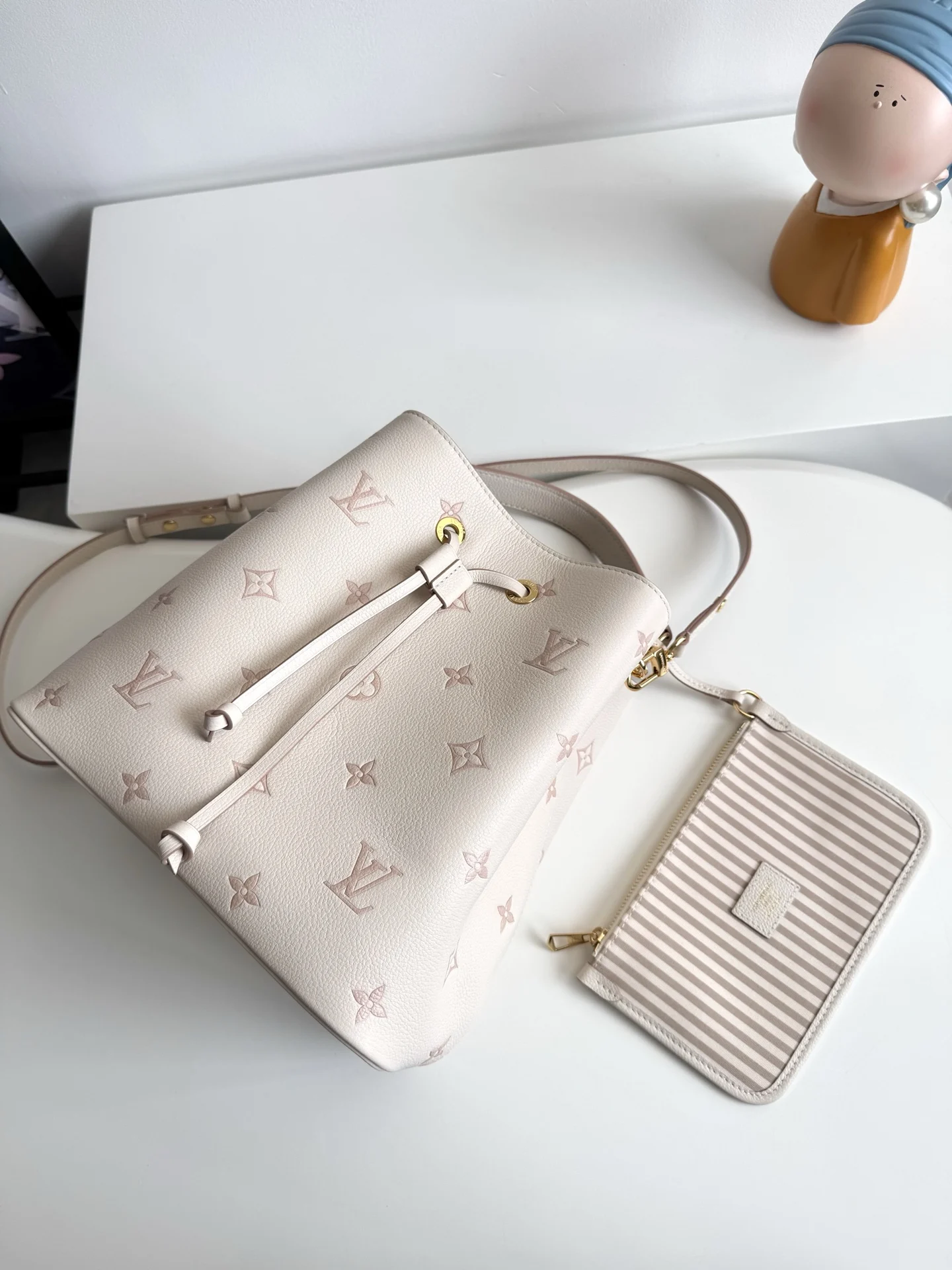 LV海外原单M14401 NeoNoe 中号手袋 女士手提斜挎包 - 细节图 6