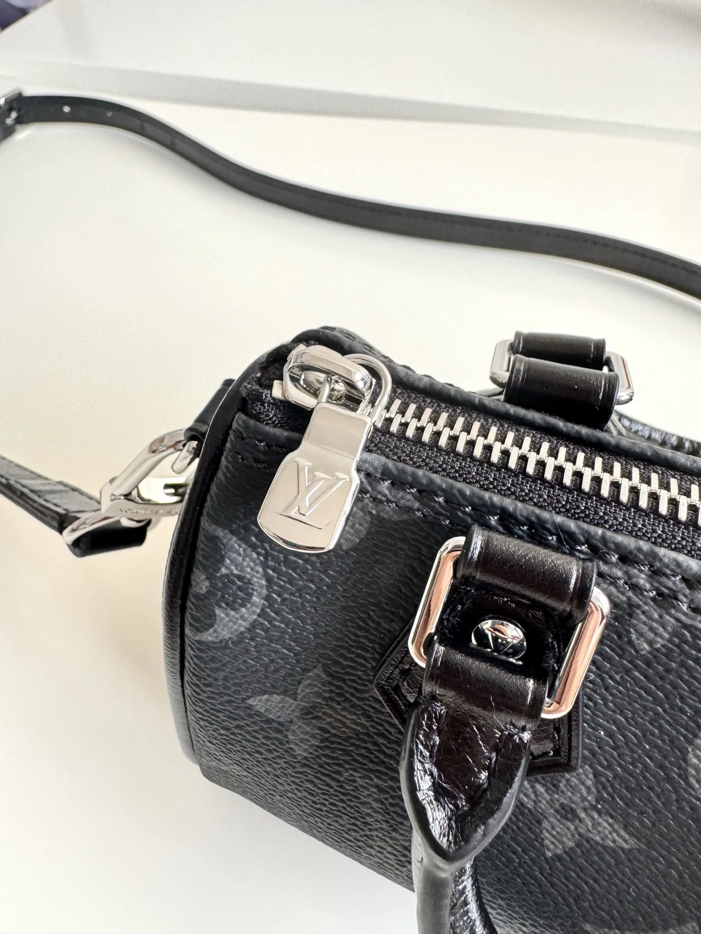 LV海外原单M26573 Nano Speedy 手袋 手提斜挎包 - 细节图 5