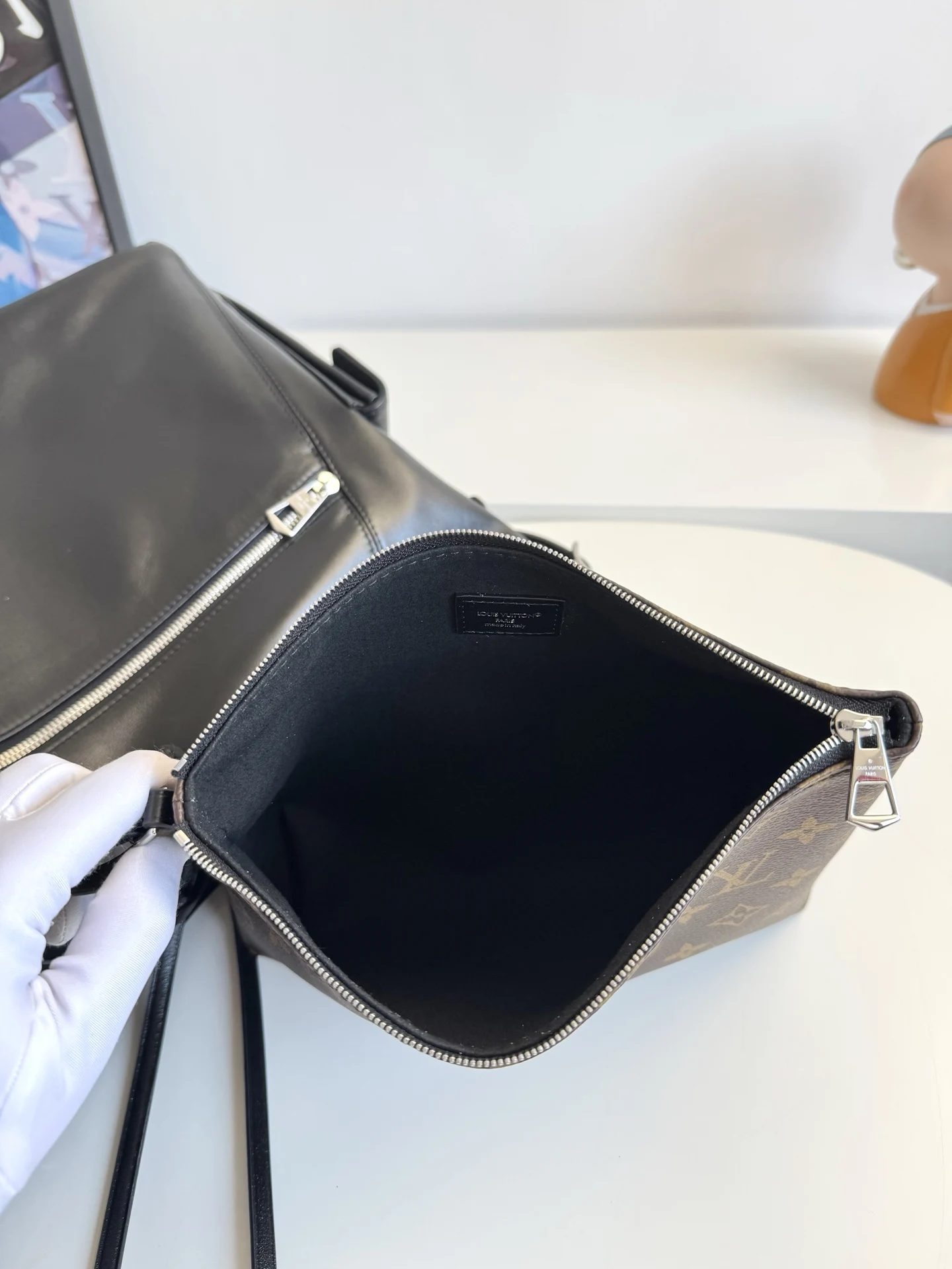 Louis Vuitton Original overseas M15175 Carry All Travel Bag Shoulder Bag - Detail view 9