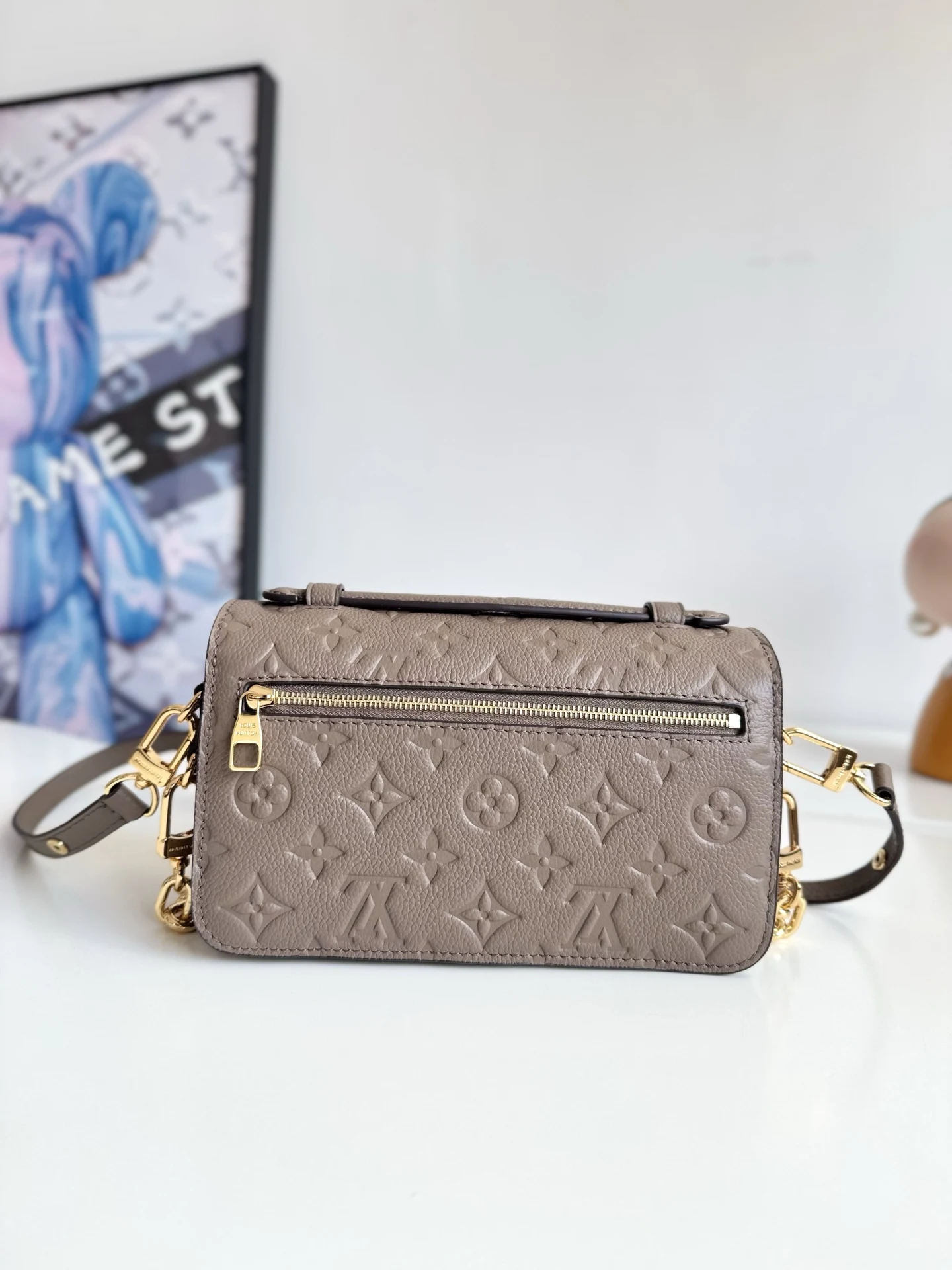 LV海外原单M25910 Pochette Metis East West 手袋 斜挎包 - 细节图 3