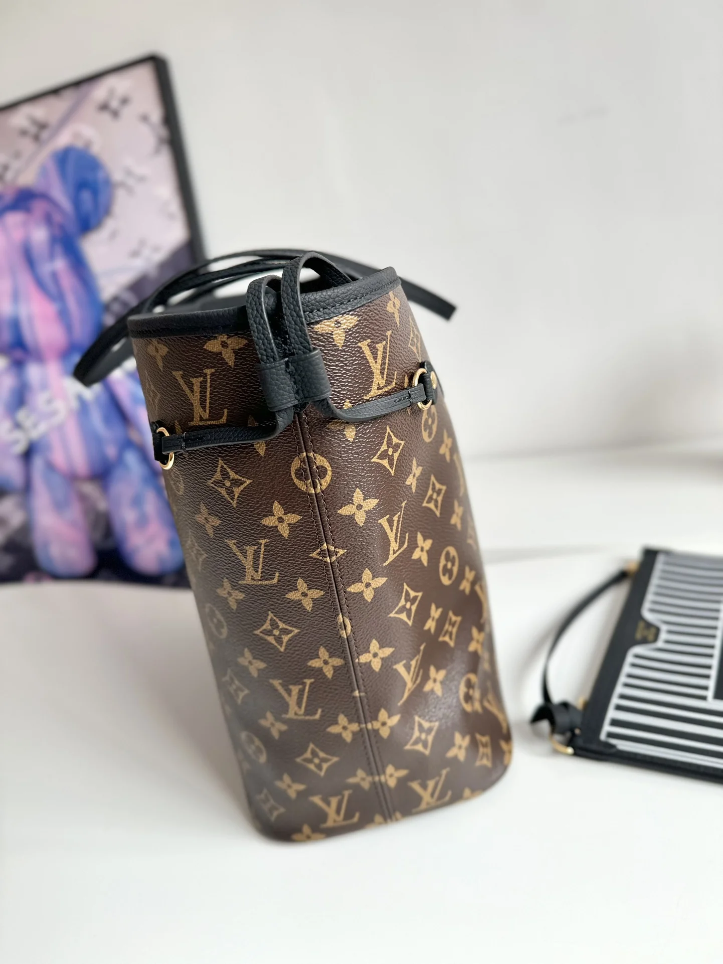 Louis Vuitton Overseas Original M11946 Neverfull Inside Out Medium Handbag Shoulder Bag - Detail view 2