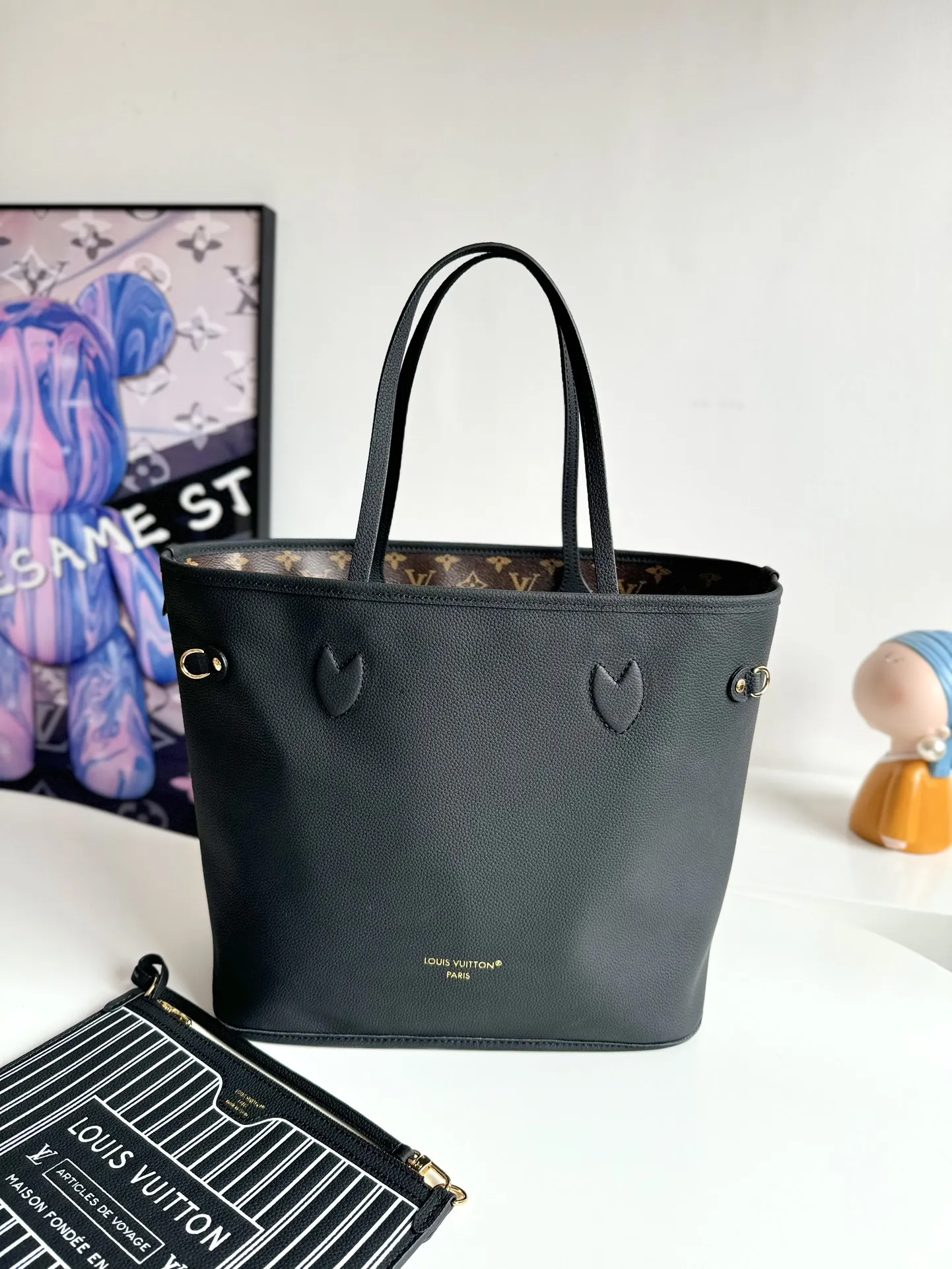 Louis Vuitton Overseas Original M11946 Neverfull Inside Out Medium Handbag Shoulder Bag - Detail view 4