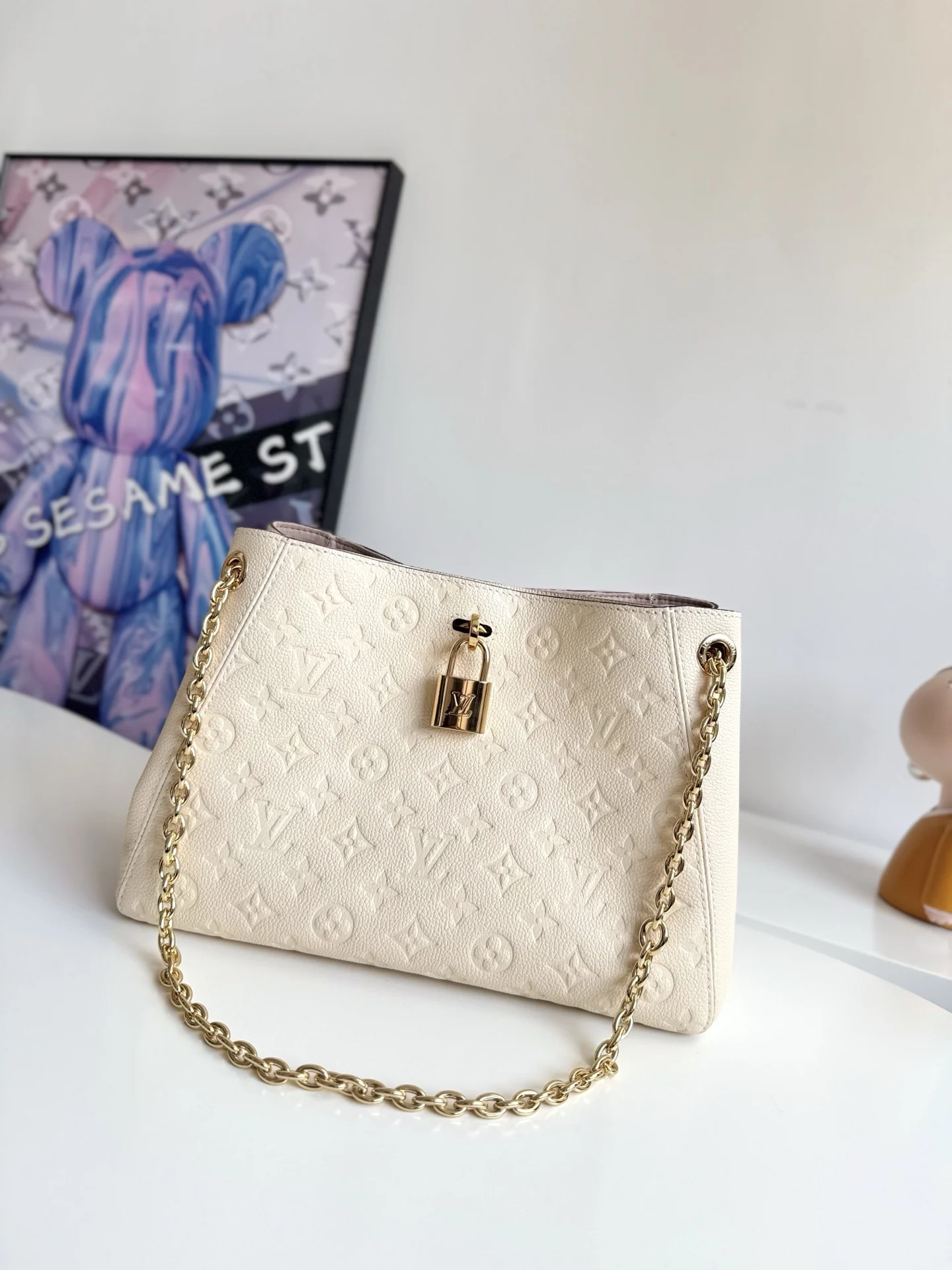 Louis Vuitton Overseas Original M14659 Anytime Small Women s Shoulder Bag - Detail view 1