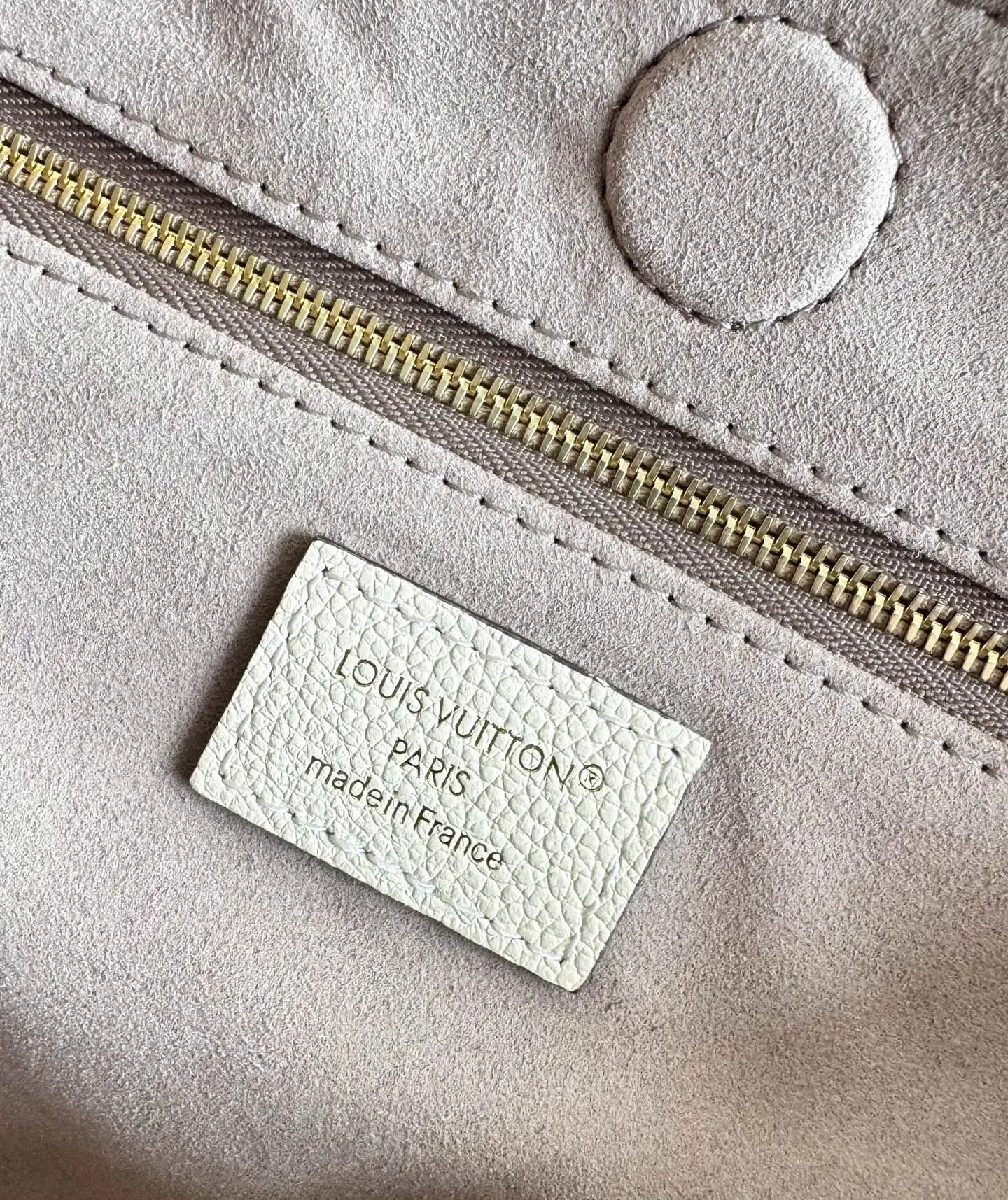 Louis Vuitton Overseas Original M14659 Anytime Small Women s Shoulder Bag - Detail view 9