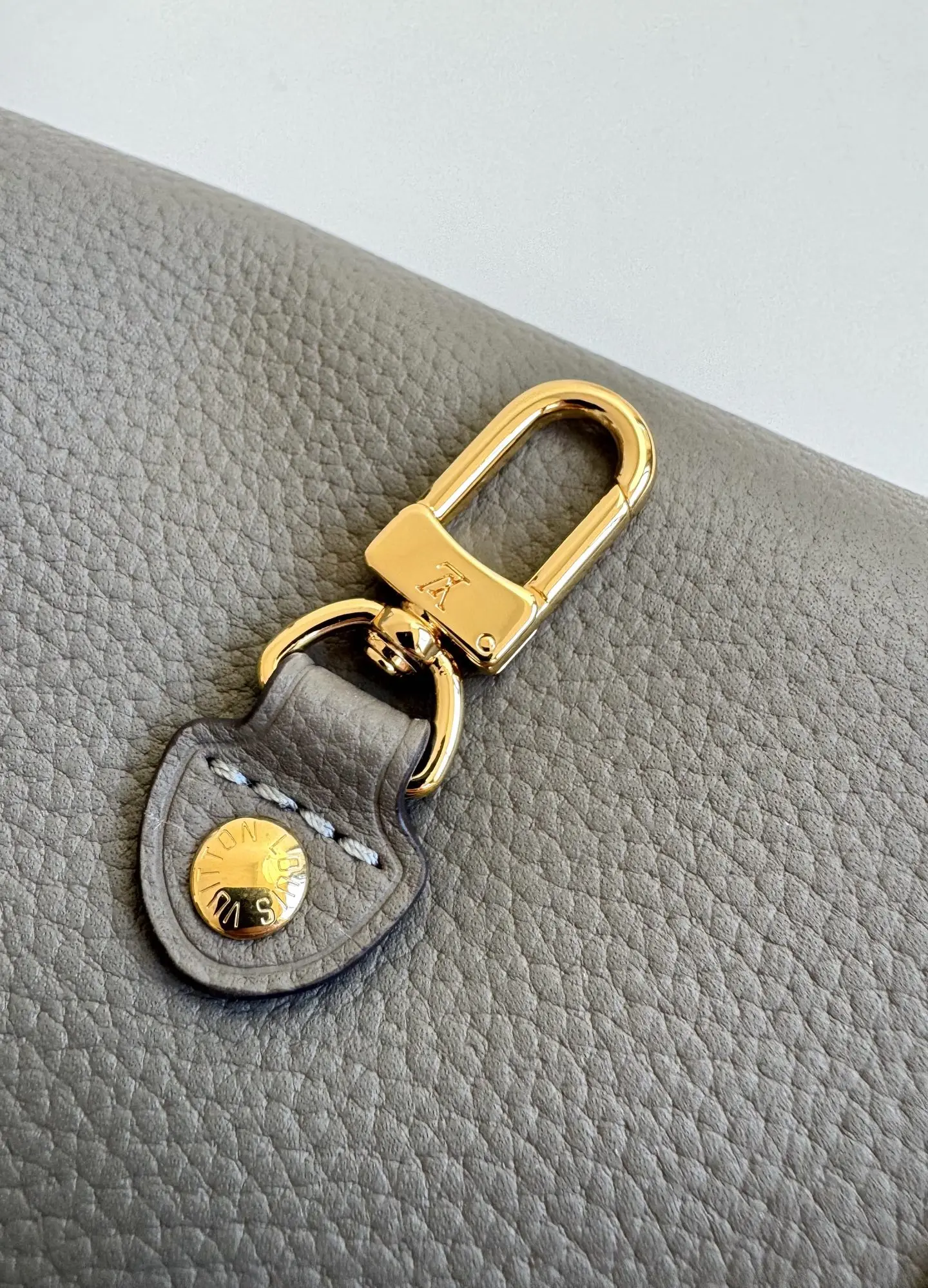 Louis Vuitton Overseas Original M25664 Neverfull Inside Out Medium Handbag Shoulder Backpack - Detail view 5