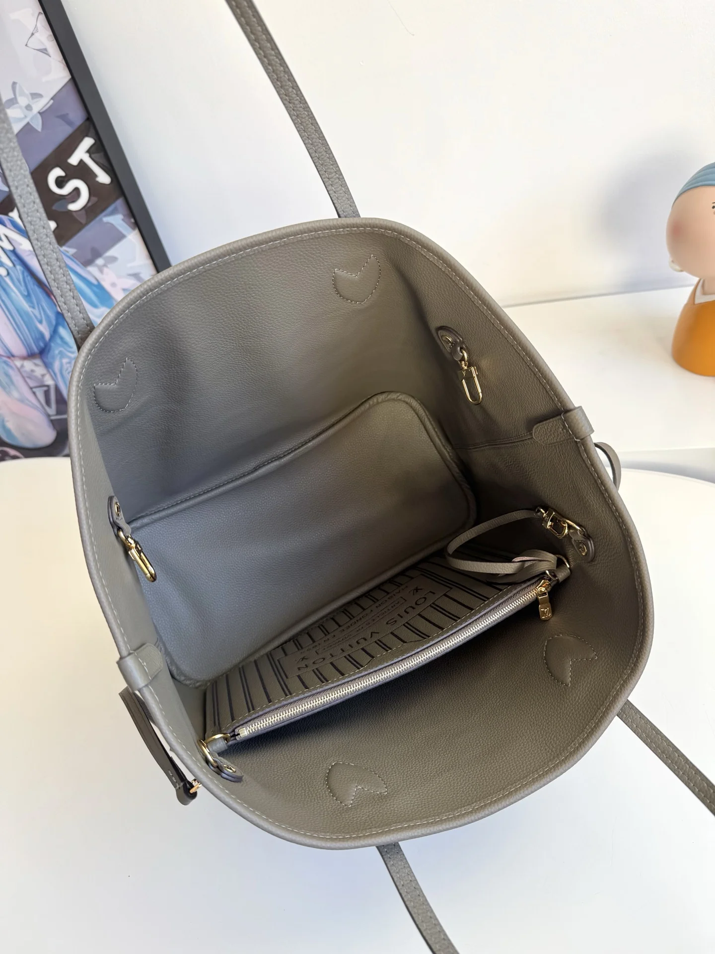 Louis Vuitton Overseas Original M25664 Neverfull Inside Out Medium Handbag Shoulder Backpack - Detail view 8