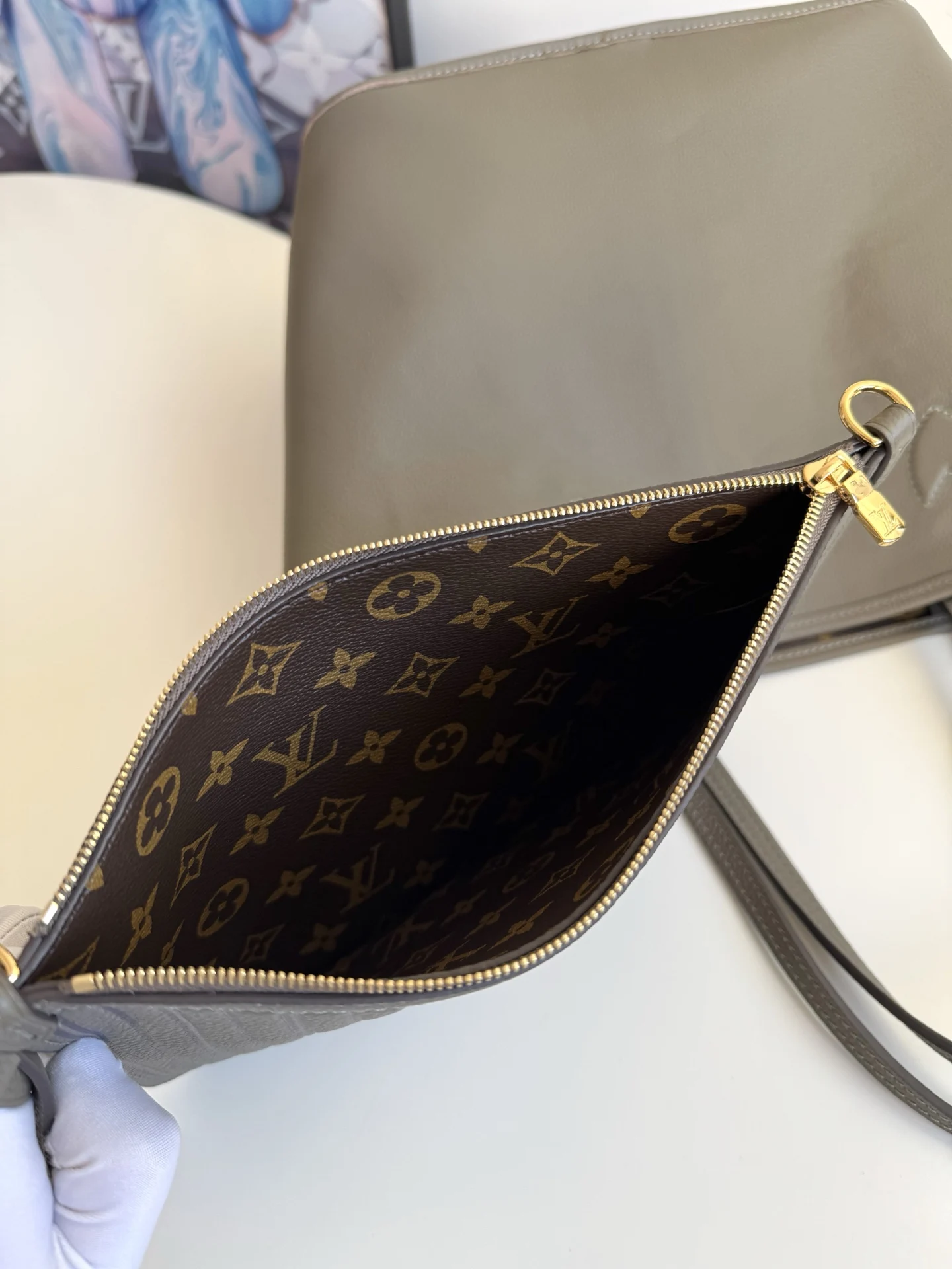 Louis Vuitton Overseas Original M25664 Neverfull Inside Out Medium Handbag Shoulder Backpack - Detail view 9