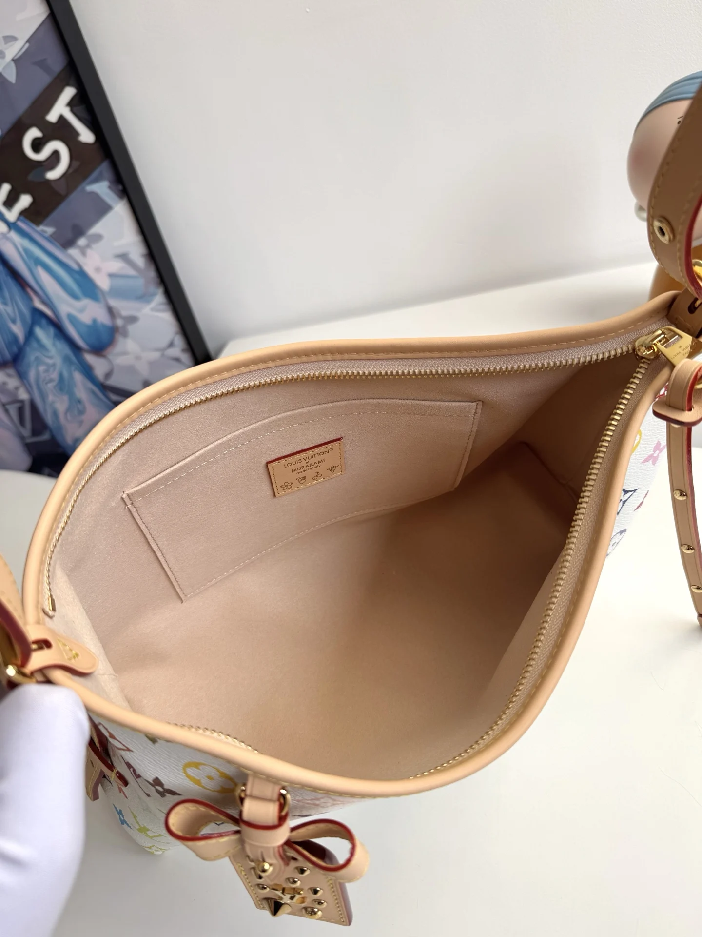 Louis Vuitton Overseas Original M27578 Carryall East West Shoulder Bag - Detail view 8