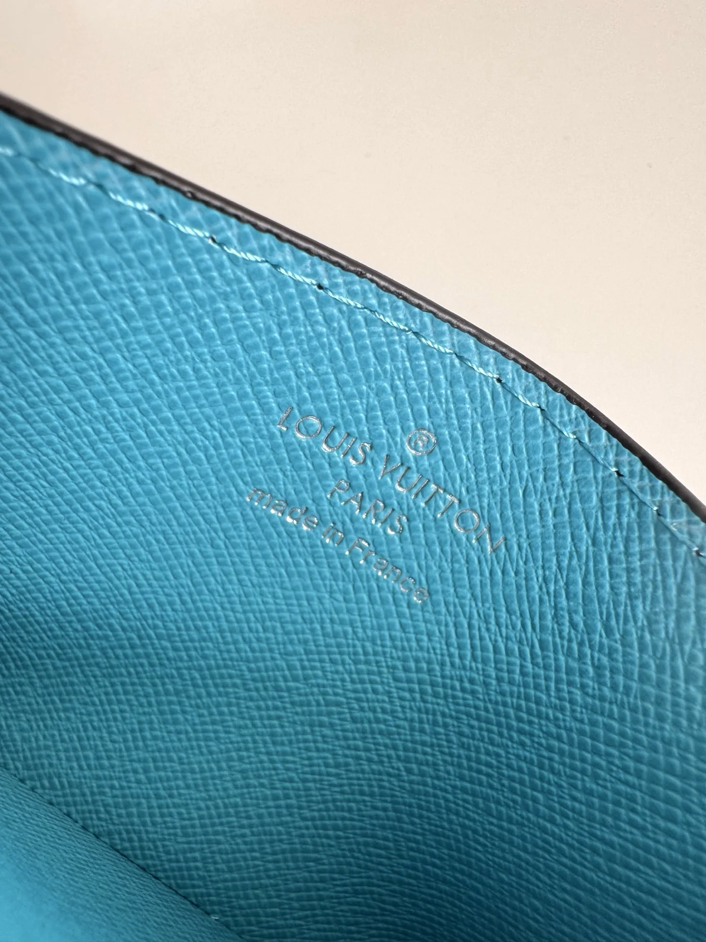 Louis Vuitton Overseas original M62170 card holder wallet - Detail view 9