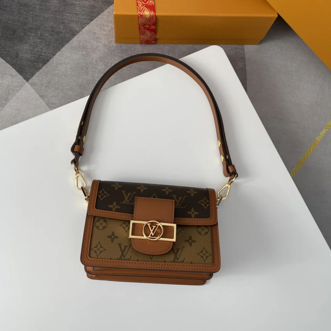 LV海外原单M45959新版/M44580 Nicolas Ghesquiere 斜挎包 - 细节图 6