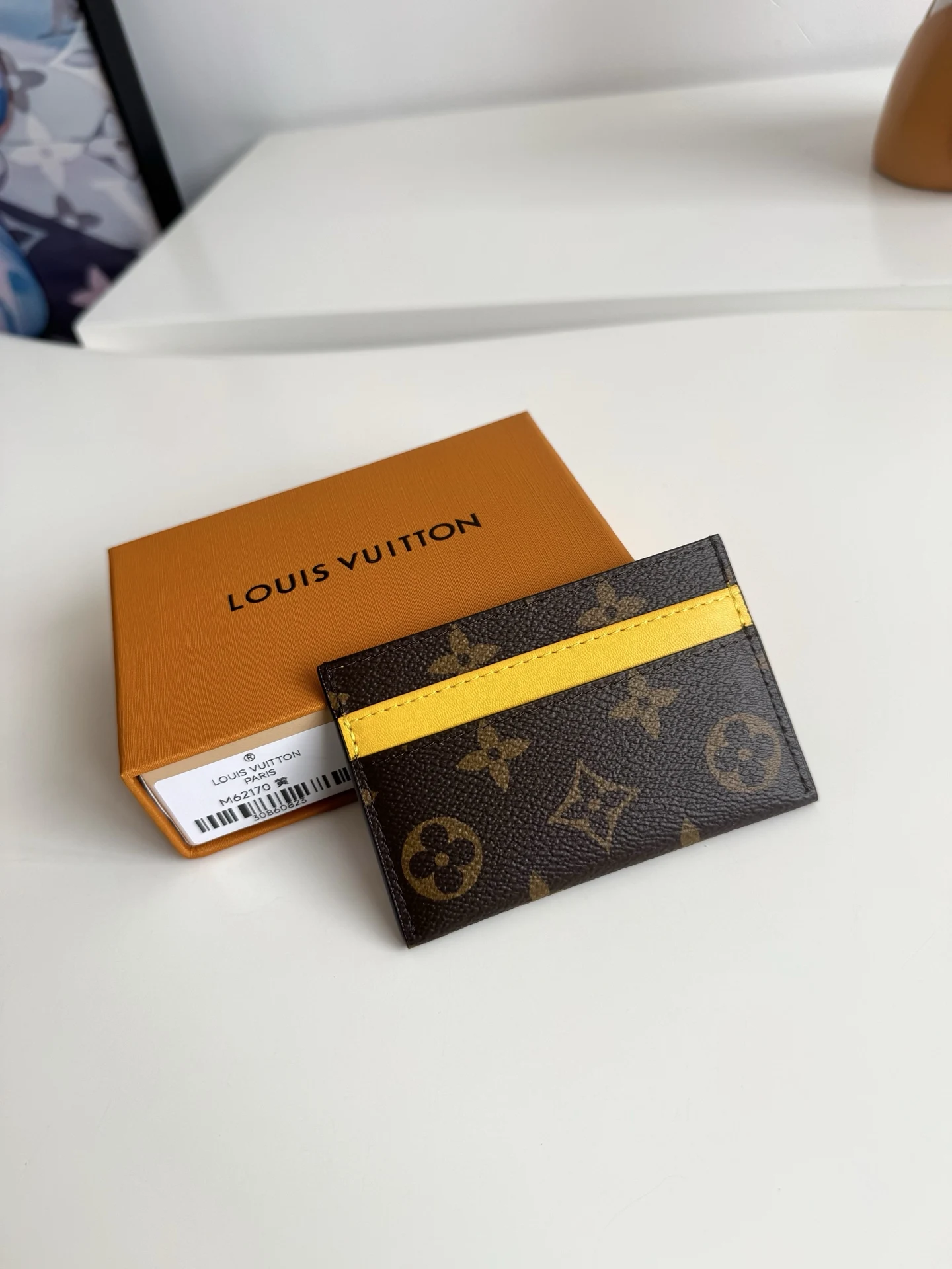 Louis Vuitton Overseas original M62170 card holder wallet - Detail view 2