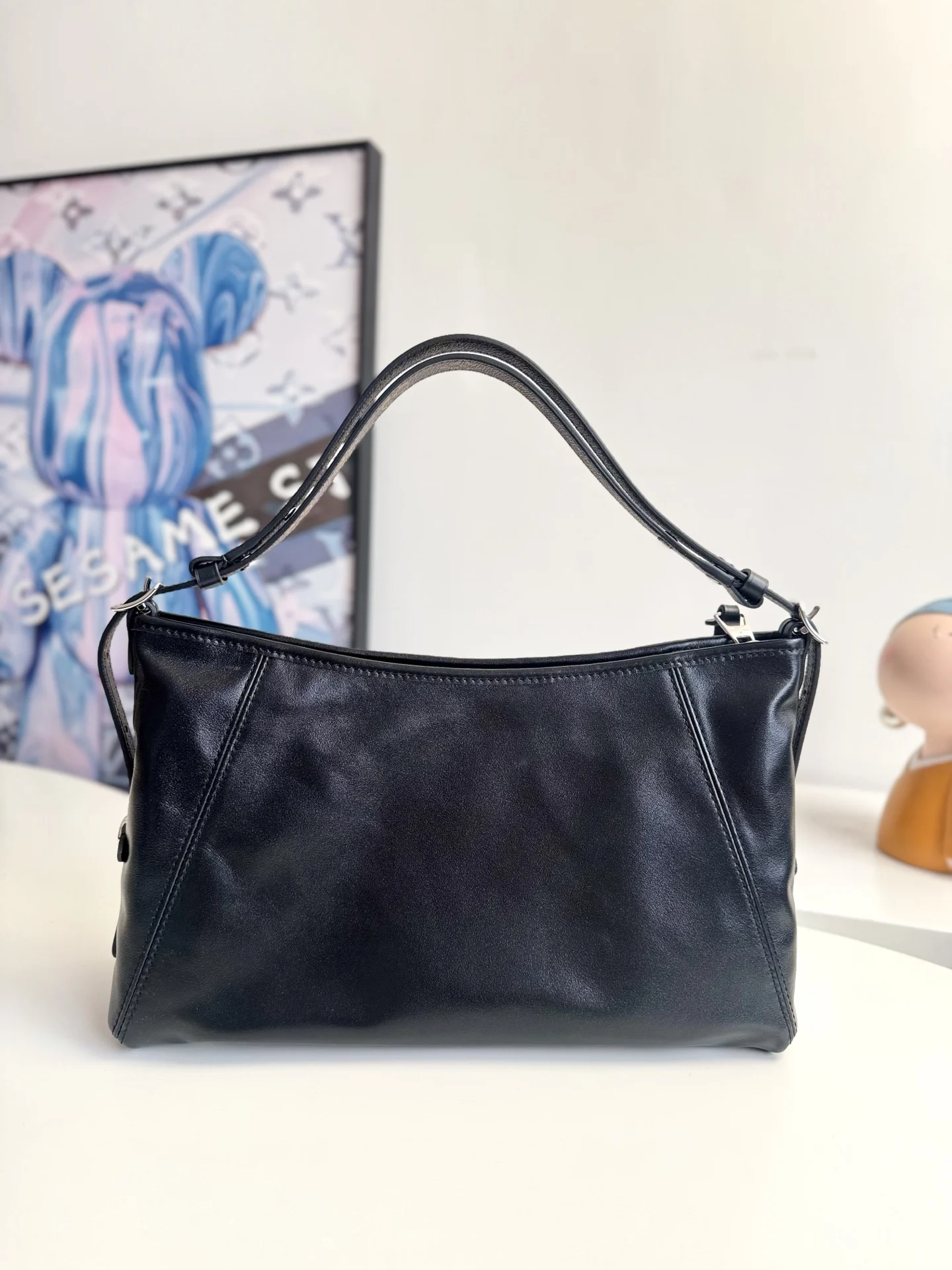 Louis Vuitton Overseas Original M28160 Carryall East West Handbag Shoulder Bag - Detail view 3