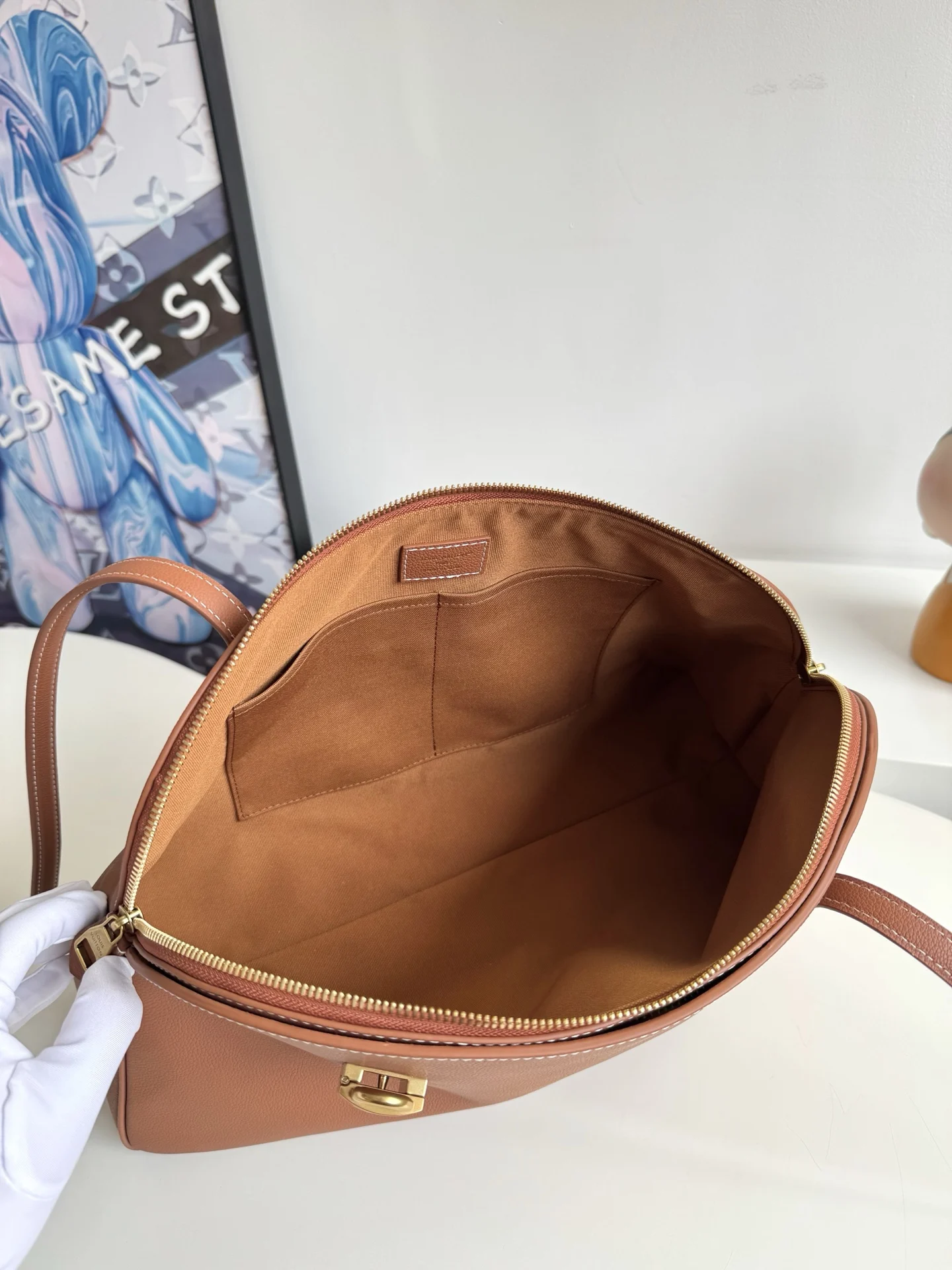 Louis Vuitton Overseas Original M26688 Low Key Tote Bag - Detail view 8