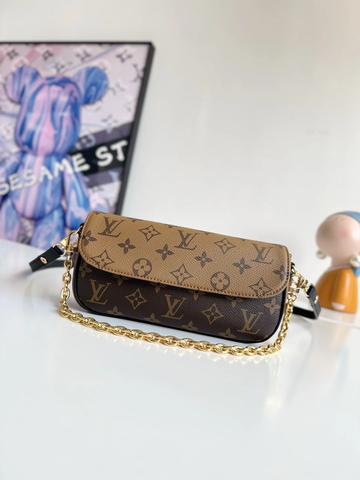 LV海外原单M26587 Wallet On Chain Ivy 手袋 斜挎包