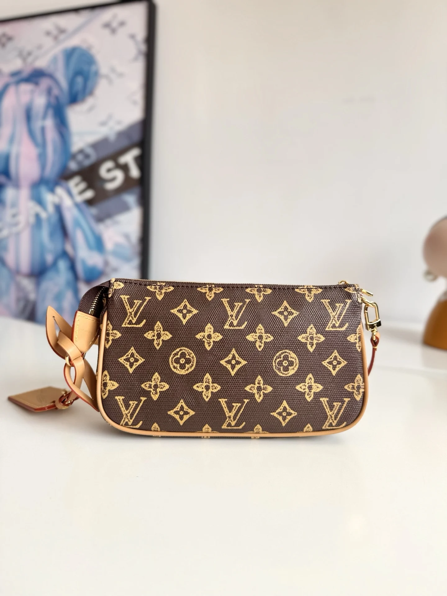 Louis Vuitton Overseas original M27718 shoulder bag - Detail view 3