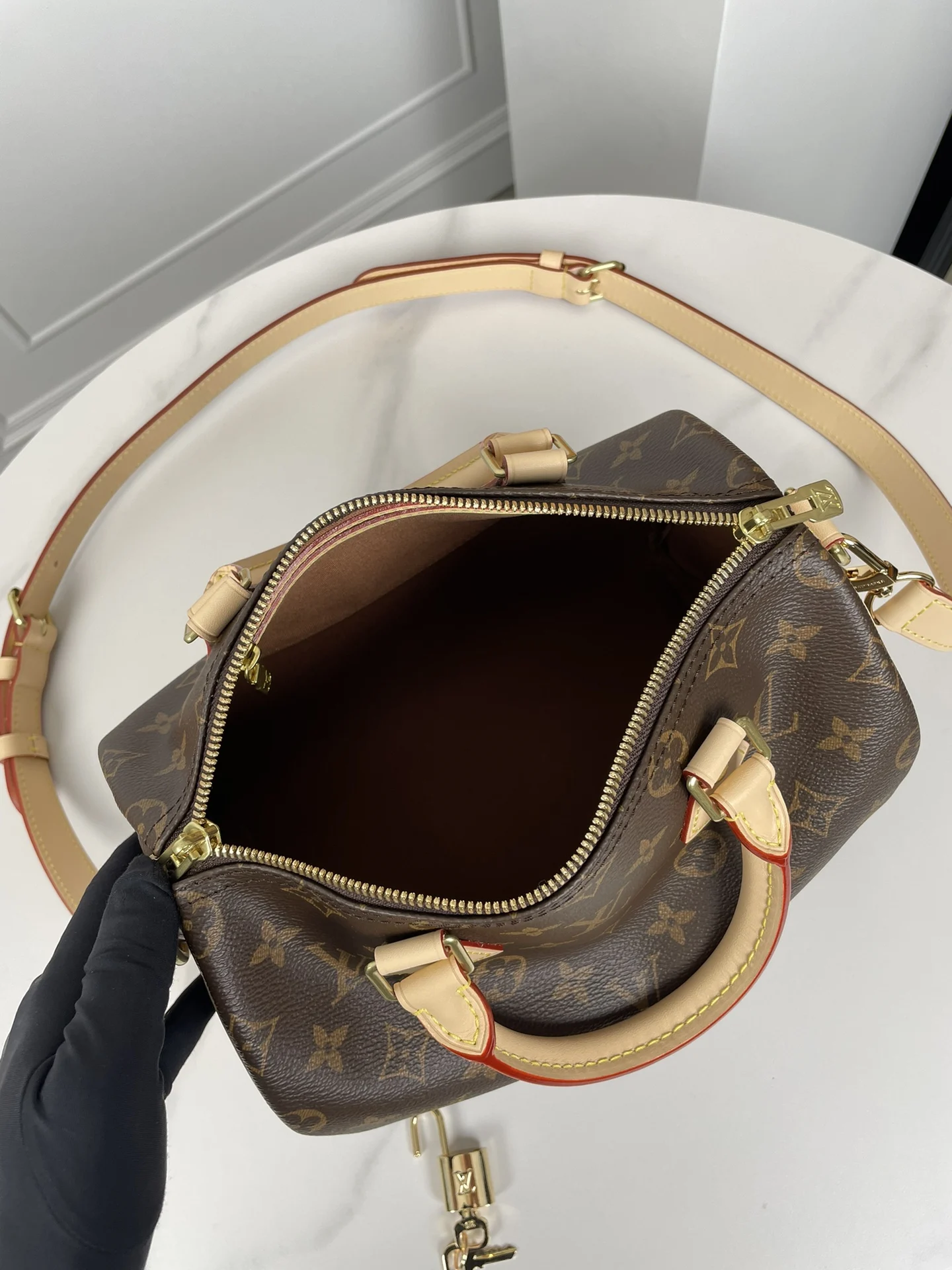LV海外原单M41113 Speedy 25 手袋 手提斜挎包 - 细节图 8