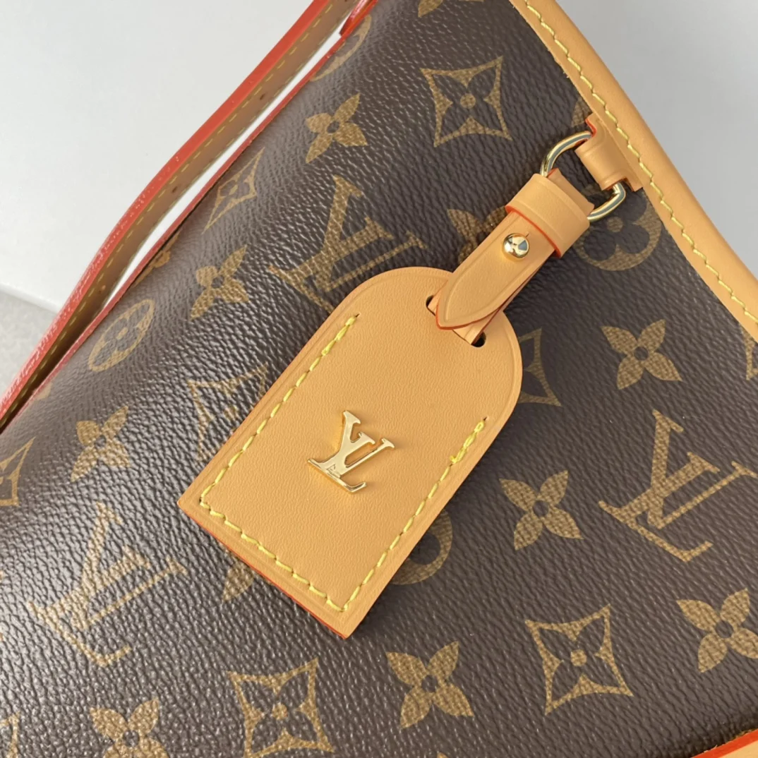 Louis Vuitton Overseas Original M46197 CarryAll Medium Handbag Shoulder Backpack - Detail view 5