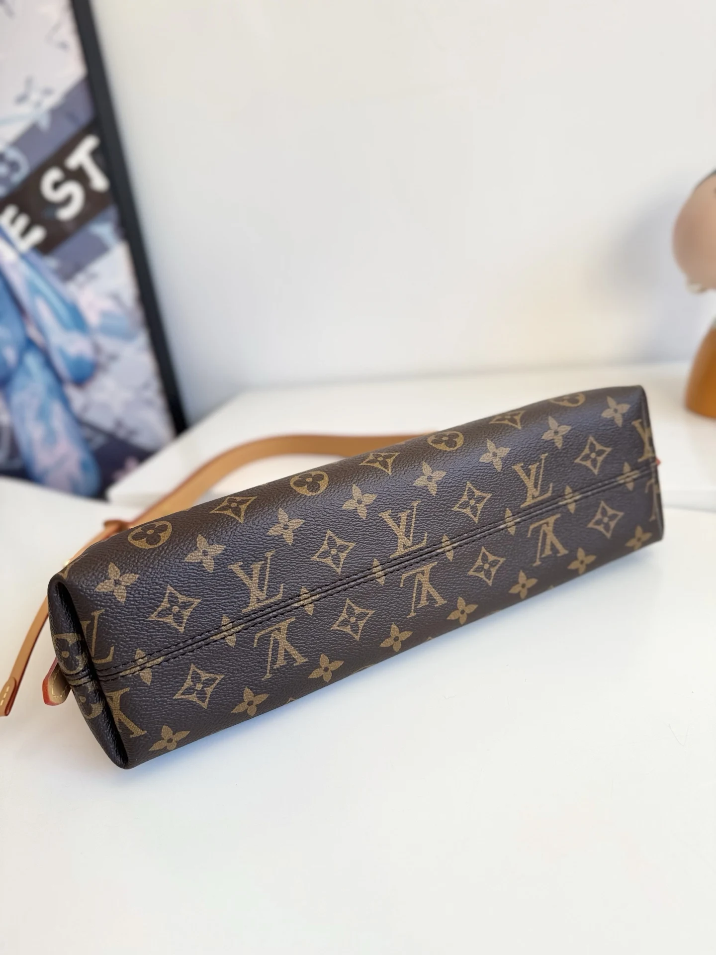 Louis Vuitton Overseas Original M28101 Carryall East West Handbag Shoulder Bag - Detail view 4