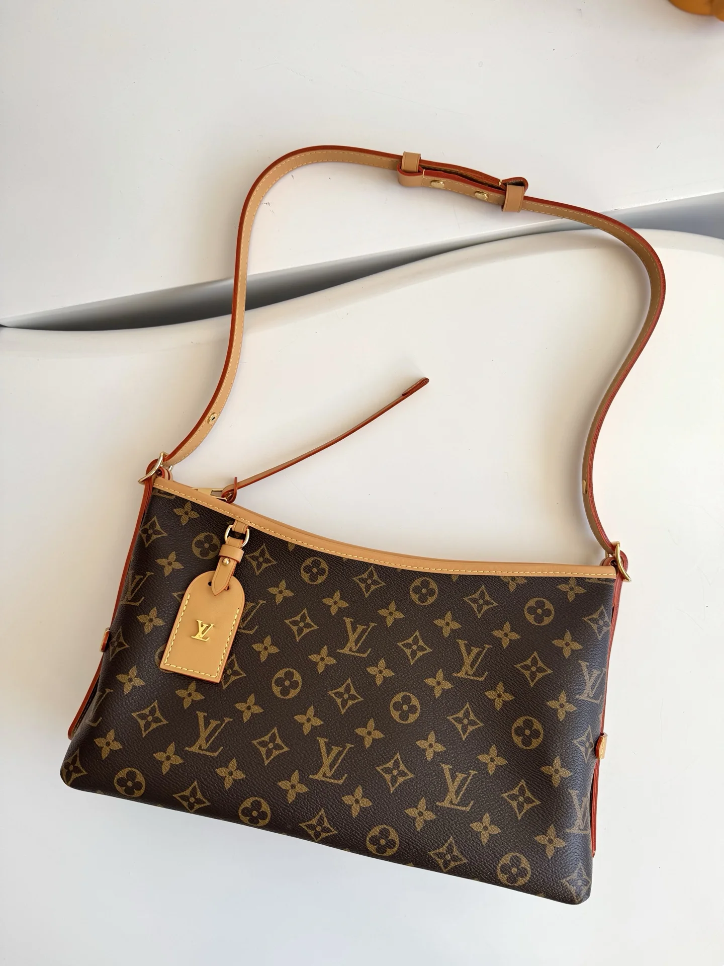 Louis Vuitton Overseas Original M28101 Carryall East West Handbag Shoulder Bag - Detail view 7