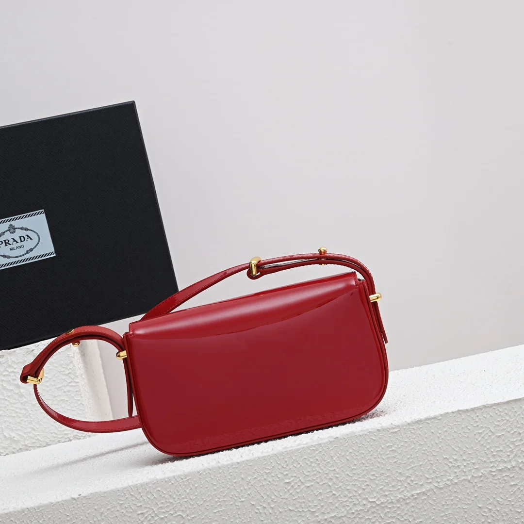 Prada 1BD339 Patent Leather Shoulder Bag Crossbody Bag - Detail view 2