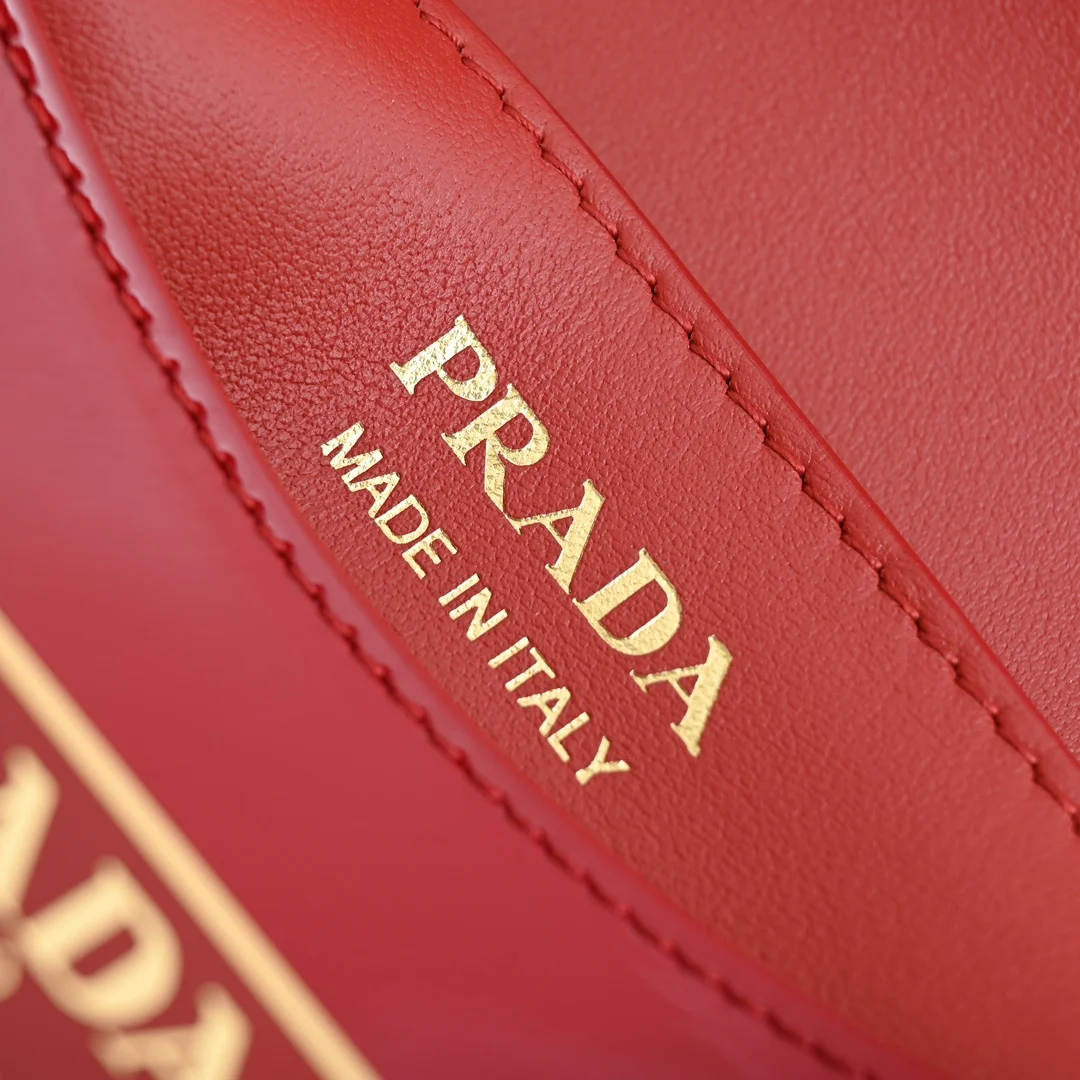 Prada 1BD339 Patent Leather Shoulder Bag Crossbody Bag - Detail view 9