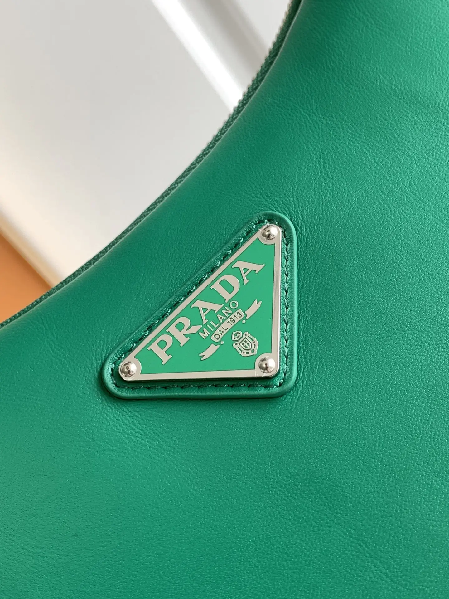 Prada 1BH204 Sheepskin Three-in-One Shoulder Bag Crossbody Bag - Detail view 5