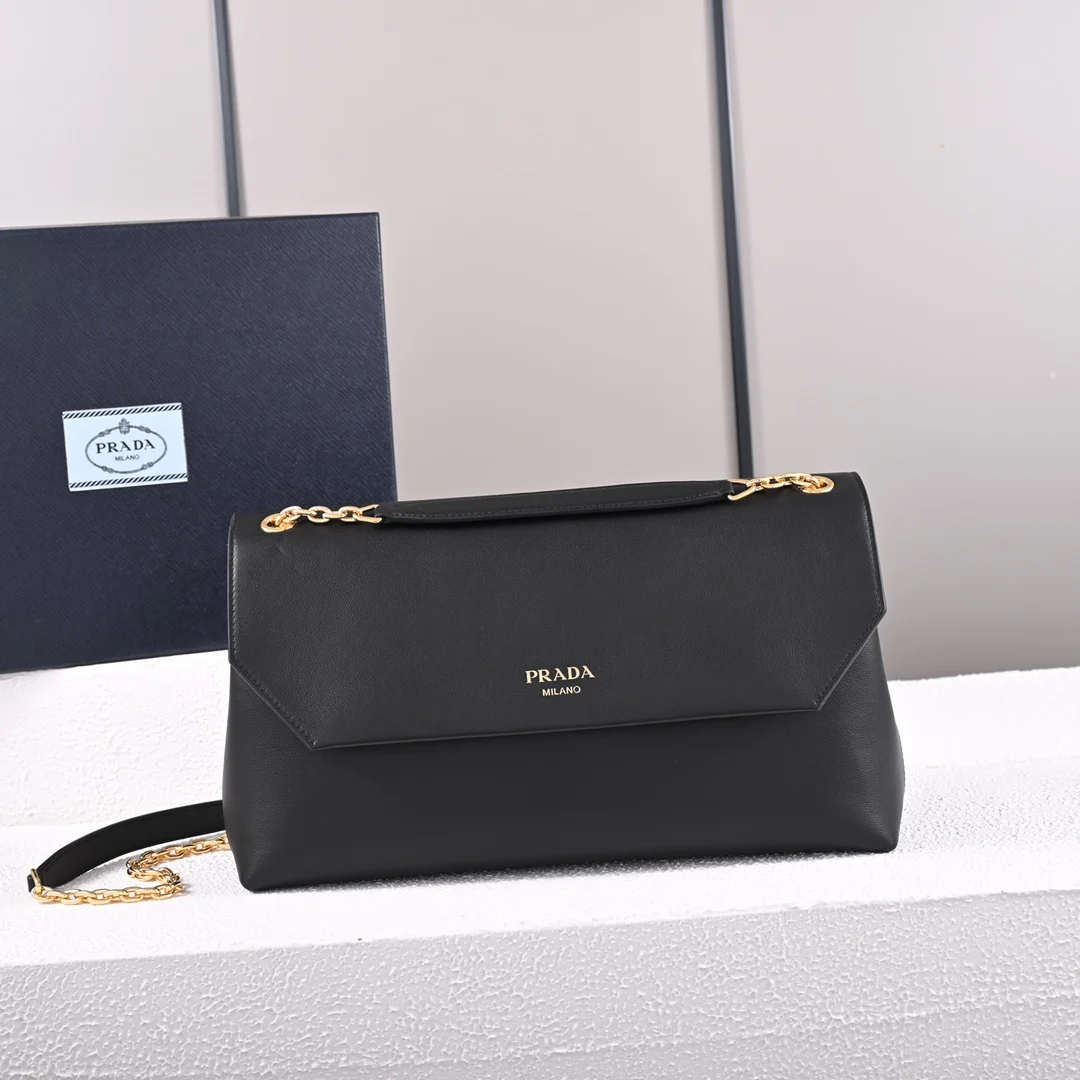 Prada 1BD367 Chain Bag Tote Bag Crossbody Bag - Detail view 1