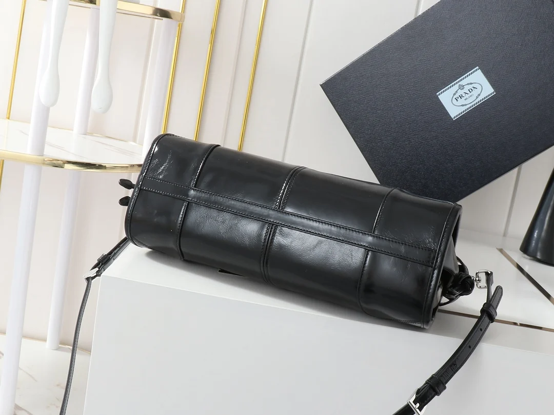 Prada 1BA426 LusSolf Leather Single Shoulder/Crossbody Bag - Detail view 4
