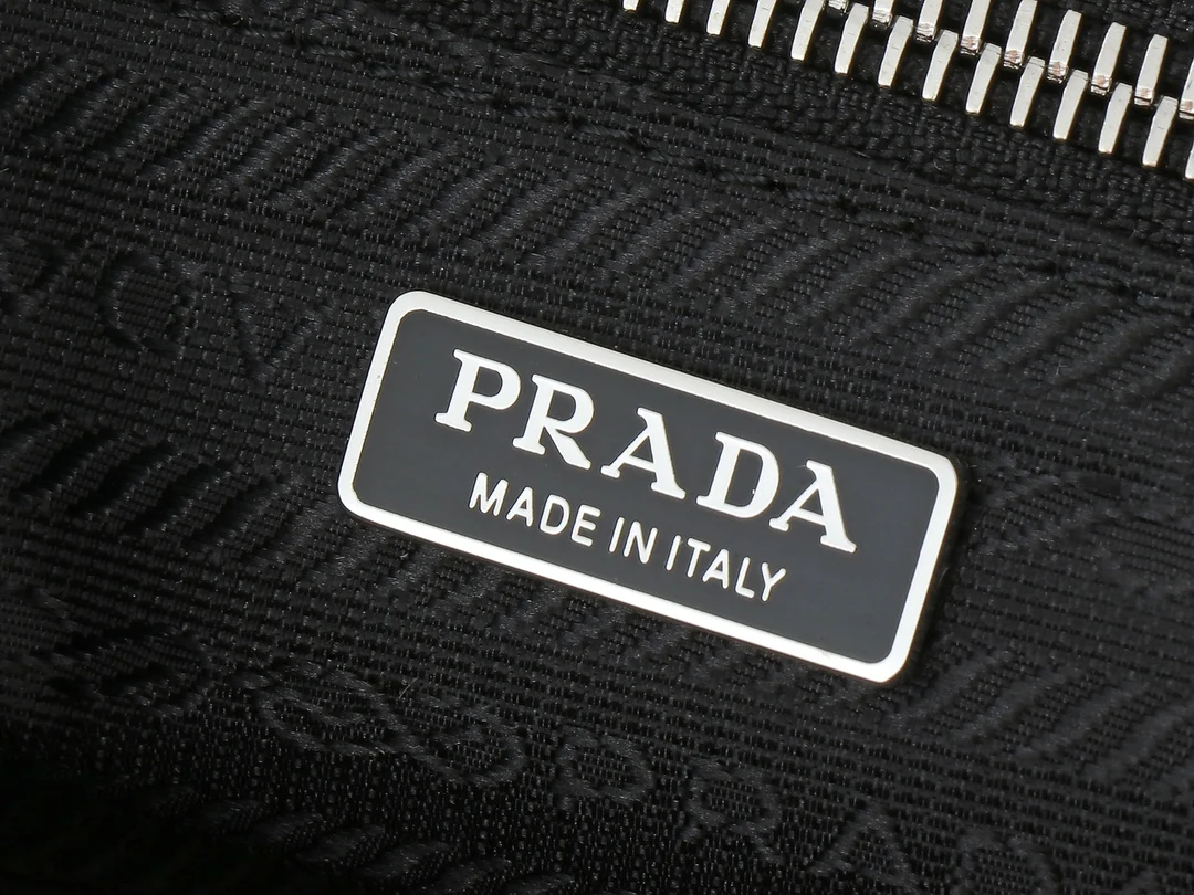 Prada 1BA426 LusSolf Leather Single Shoulder/Crossbody Bag - Detail view 9
