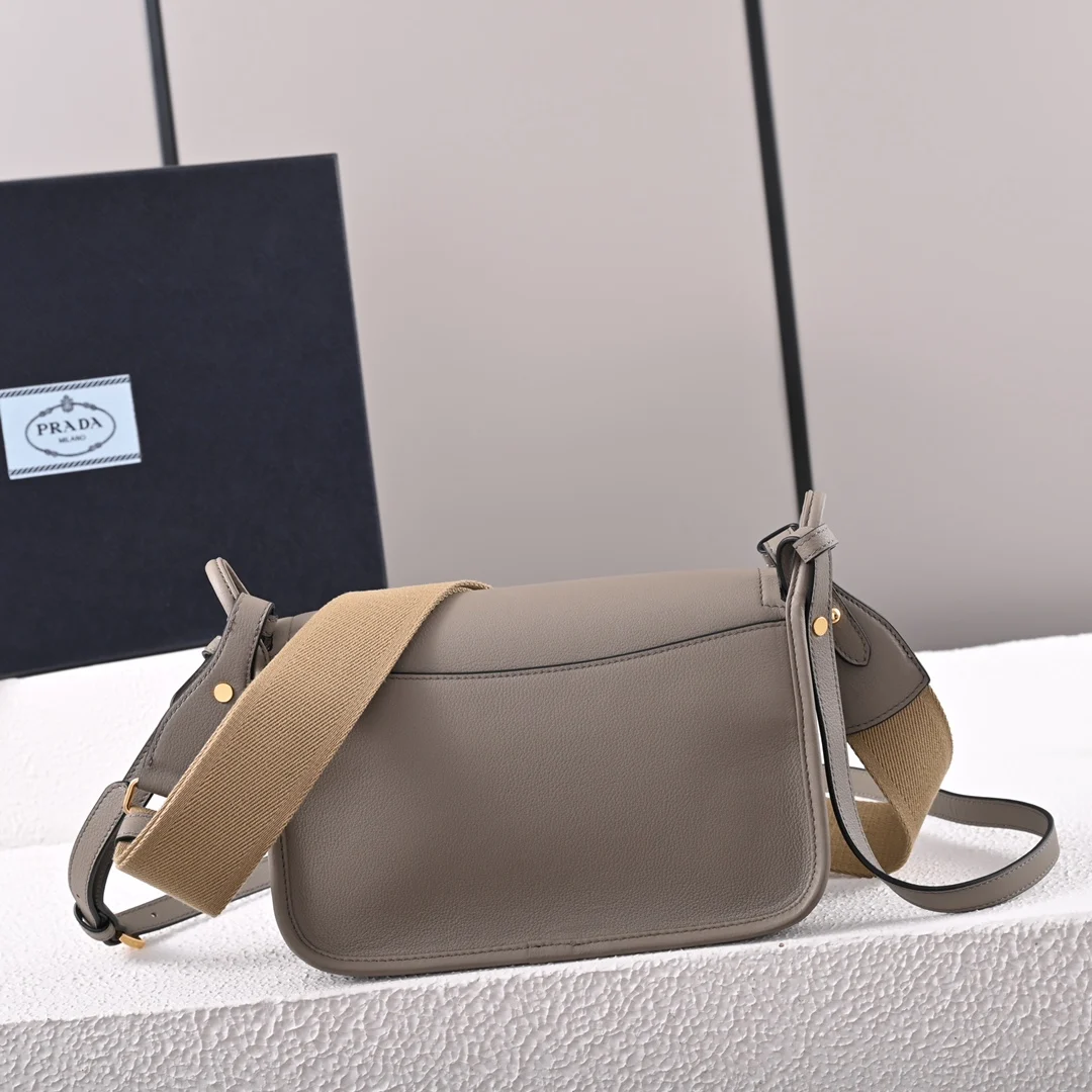 Prada 1BD372 Shoulder Strap Crossbody Bag - Detail view 3