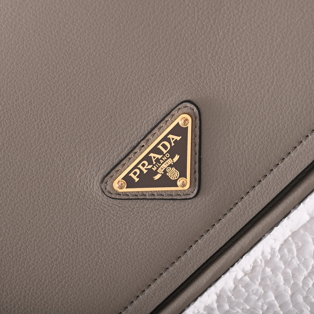 Prada 1BD372 Shoulder Strap Crossbody Bag - Detail view 4