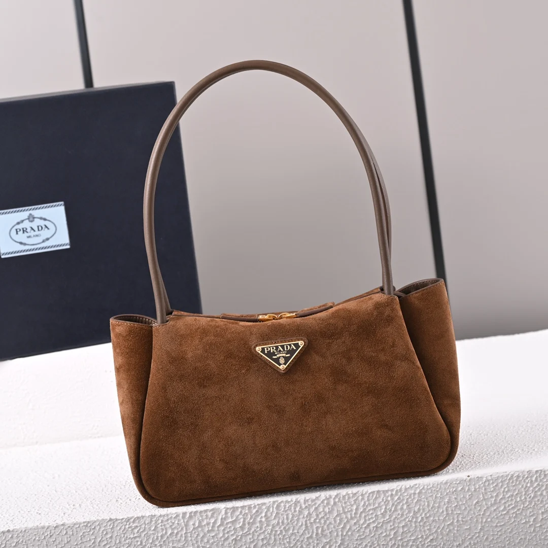普拉达1BA444 Soft Grain Hobo腋下包 单肩背包 - 细节图 1