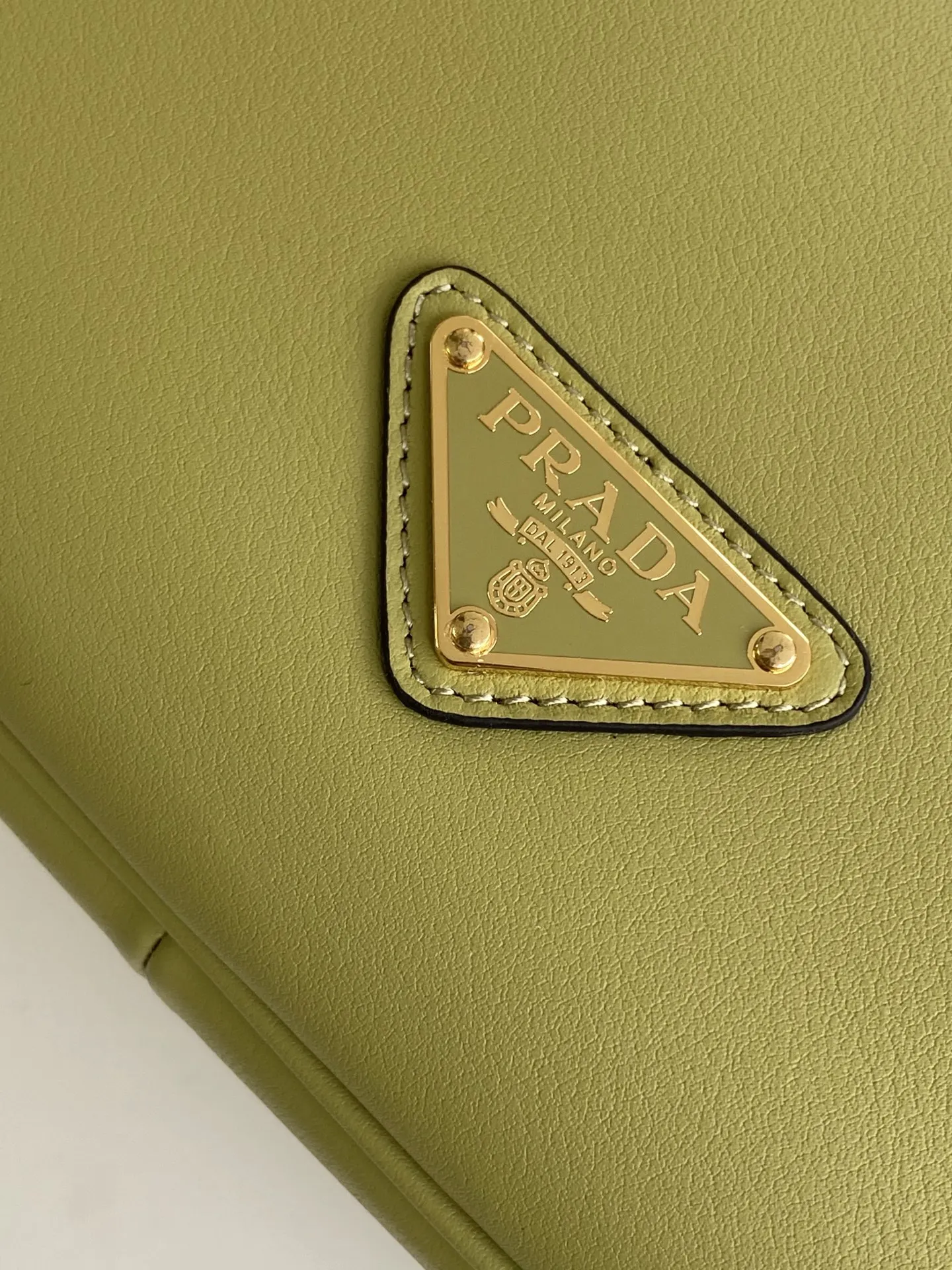 Prada 1BC255 Leather Handbag Shoulder Backpack - Detail view 5