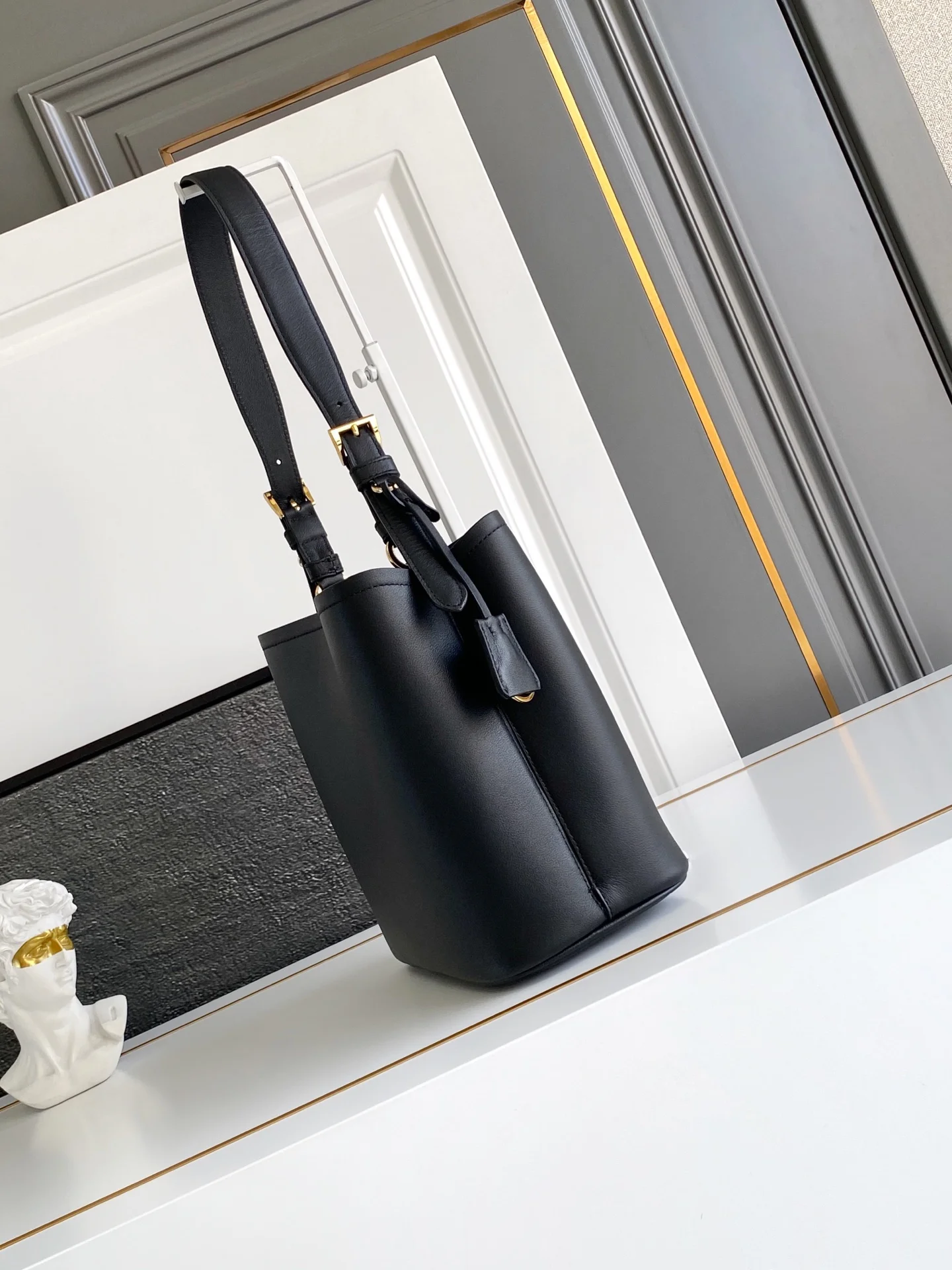 Prada 1BE080 New Style Handheld Shoulder Bag - Detail view 2