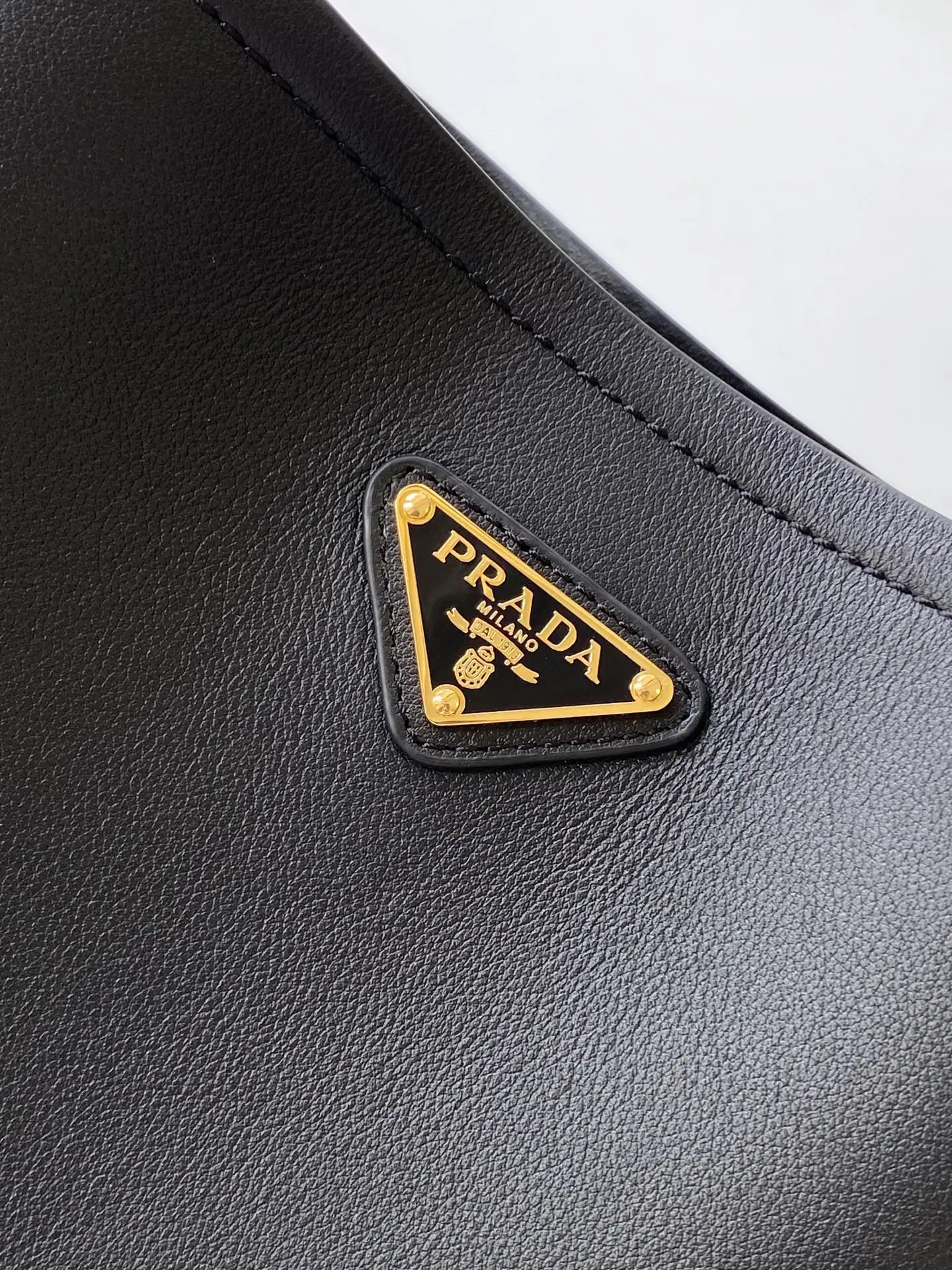 Prada 1BE080 New Style Handheld Shoulder Bag - Detail view 5