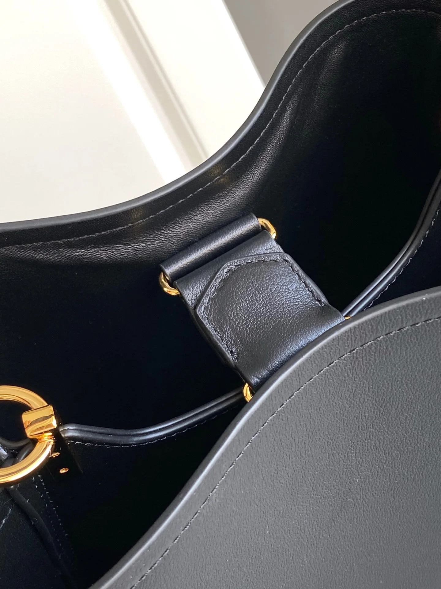 Prada 1BE080 New Style Handheld Shoulder Bag - Detail view 7