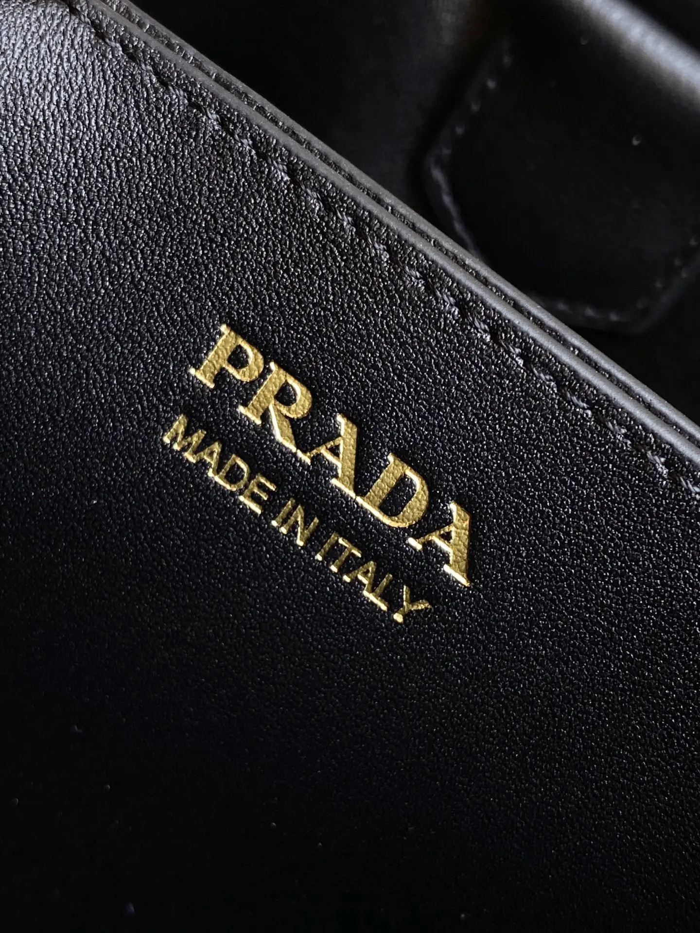 Prada 1BE080 New Style Handheld Shoulder Bag - Detail view 9