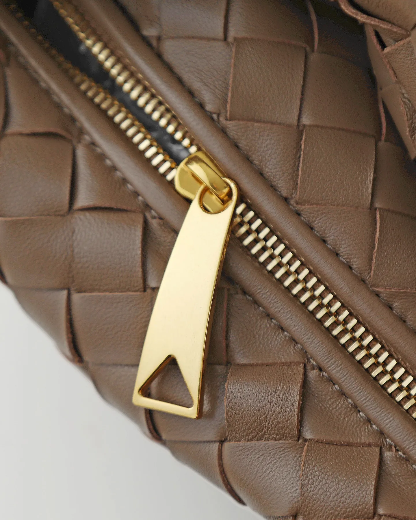Bottega Veneta 651876 Woven Knot Hobo Handbag - Detail view 6