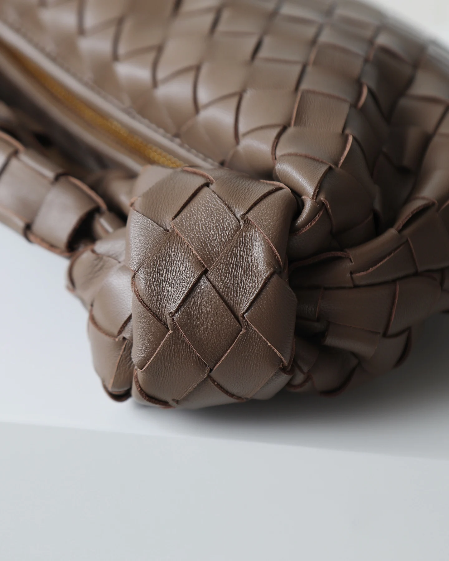 Bottega Veneta 651876 Woven Knot Hobo Handbag - Detail view 9