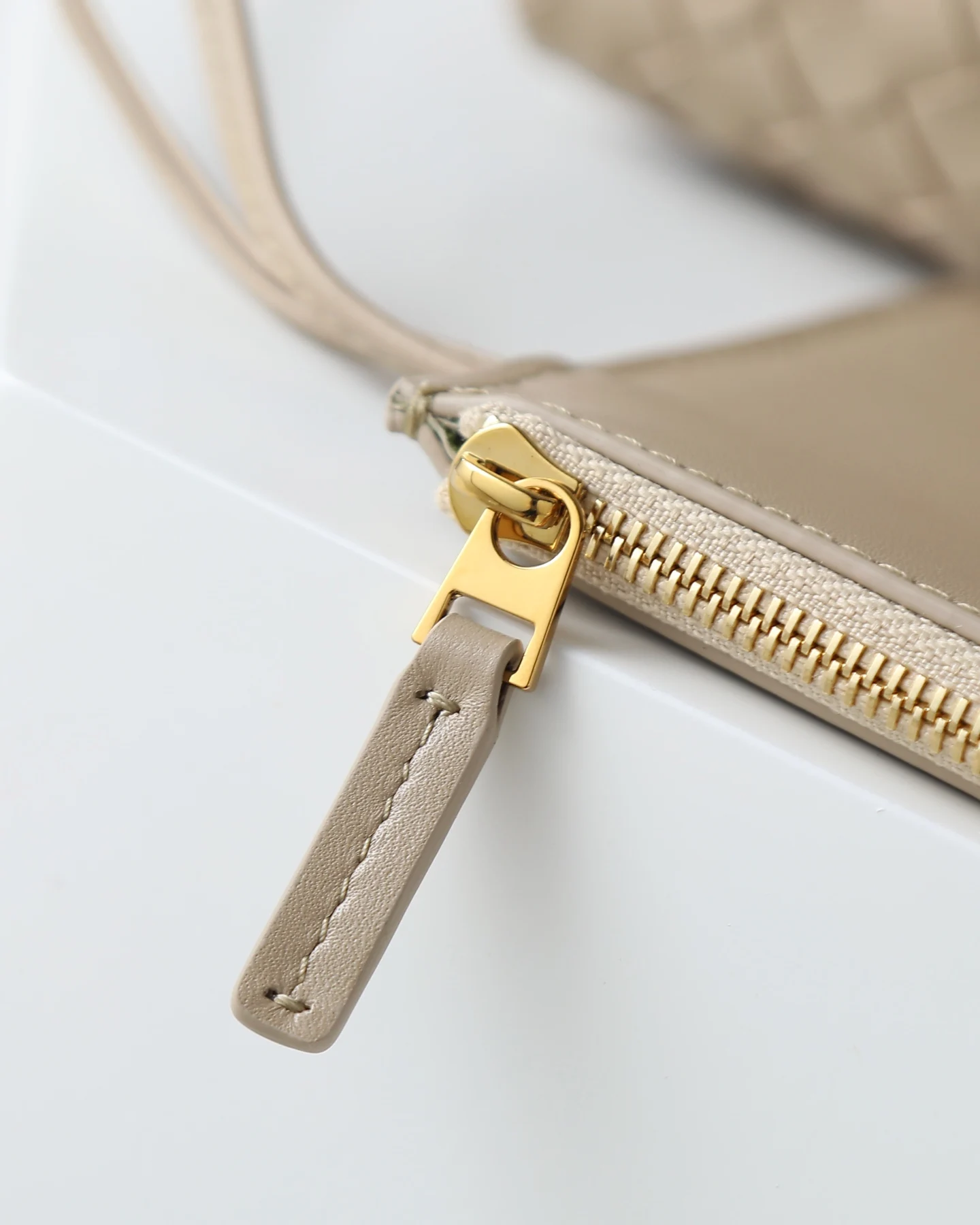 Bottega Veneta 819004 New pinacoteca crossbody bag - Detail view 8