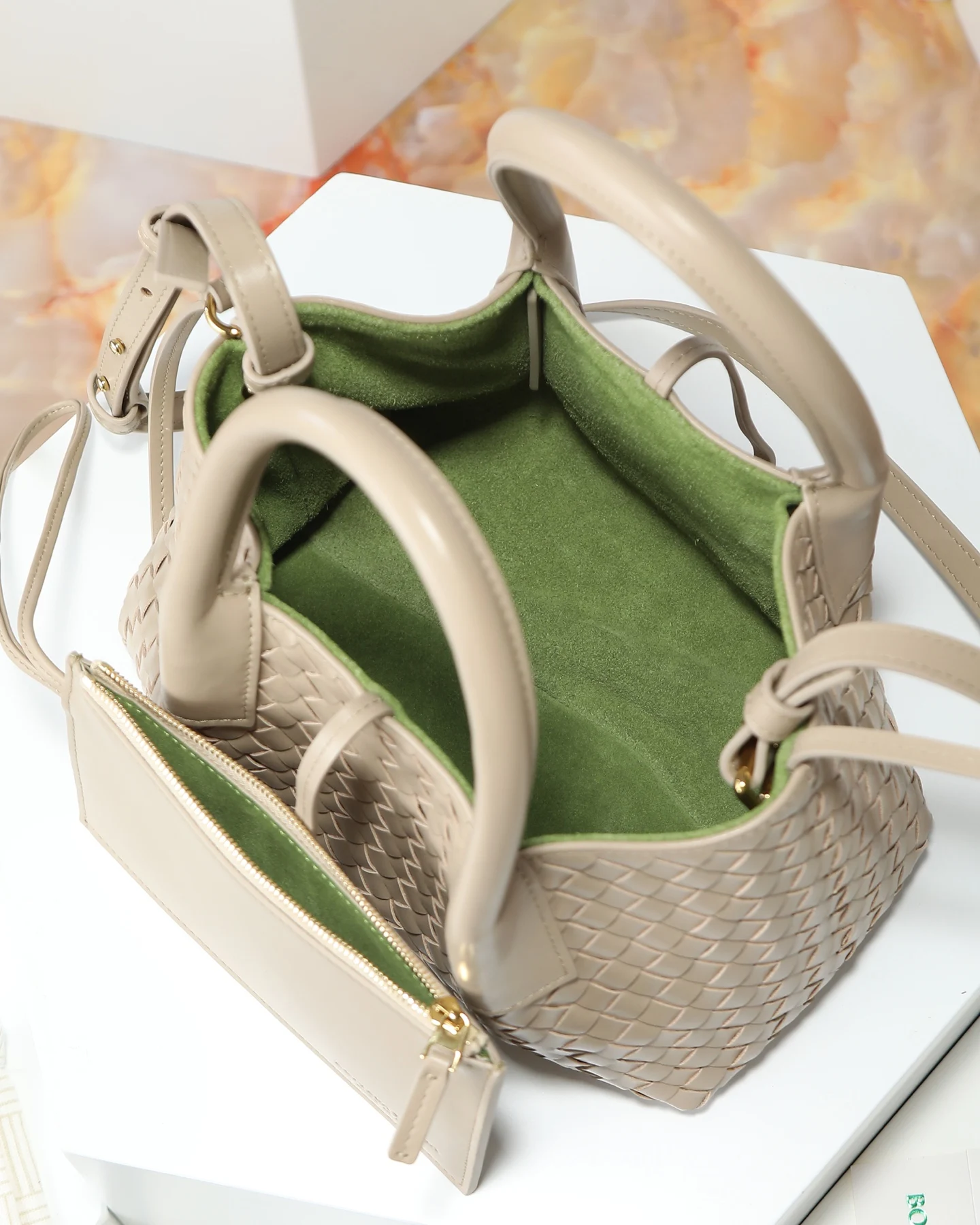 Bottega Veneta 819004 New pinacoteca crossbody bag - Detail view 11