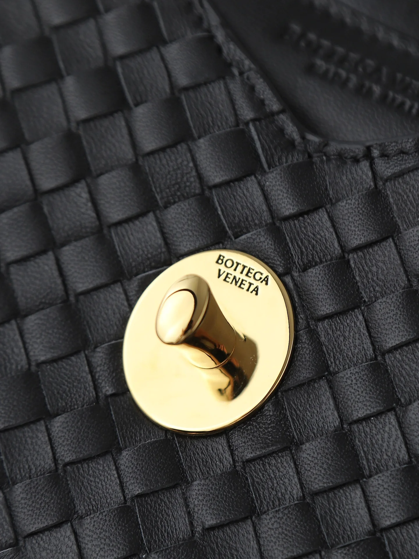 Bottega Veneta 817191 Early Spring New Bag Crossbody Bag - Detail view 10