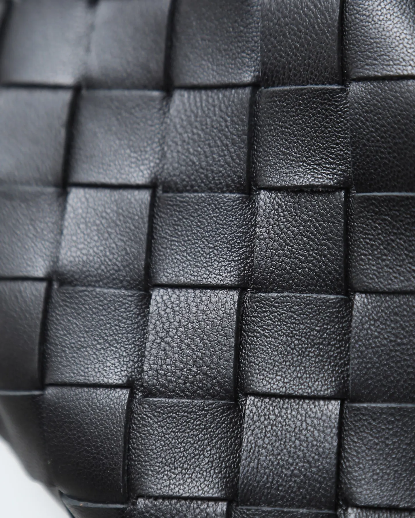 Bottega Veneta 651876 Woven Knot Hobo Handbag - Detail view 5