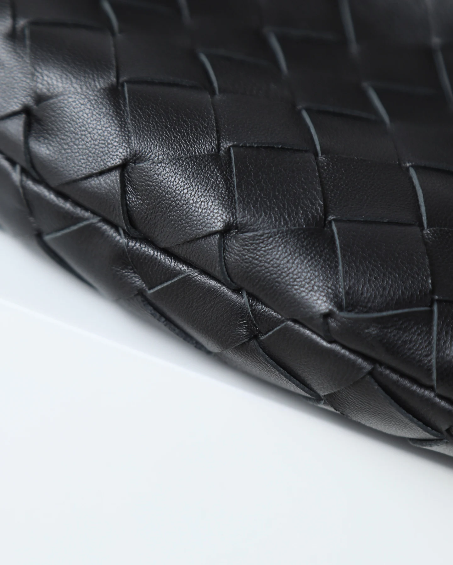 Bottega Veneta 651876 Woven Knot Hobo Handbag - Detail view 8