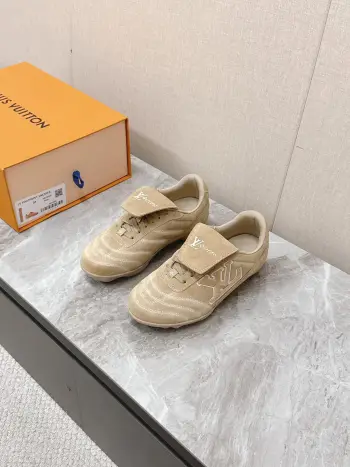 最新Footprint系列 情侣款足球运动鞋
