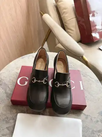 马衔扣乐福鞋 女鞋