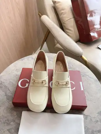 马衔扣乐福鞋 女鞋