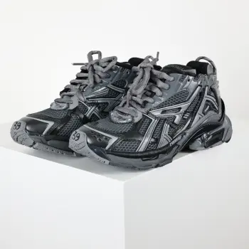 XA Runner 运动鞋