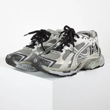 XA Runner 运动鞋